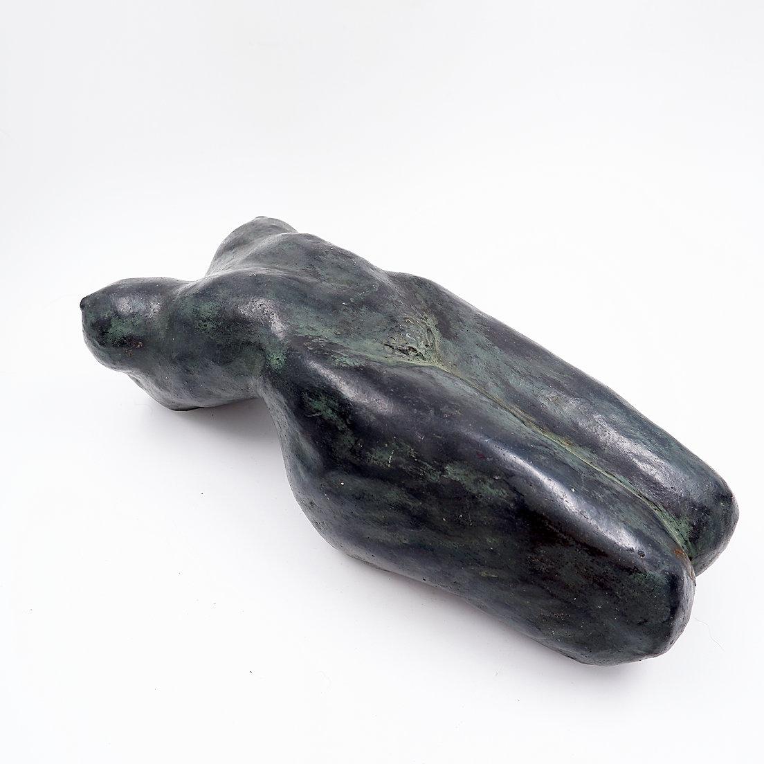 Sculpture de nu en terre cuite couleur bronze - Signée Pascale Quoirin et datée en vente 6