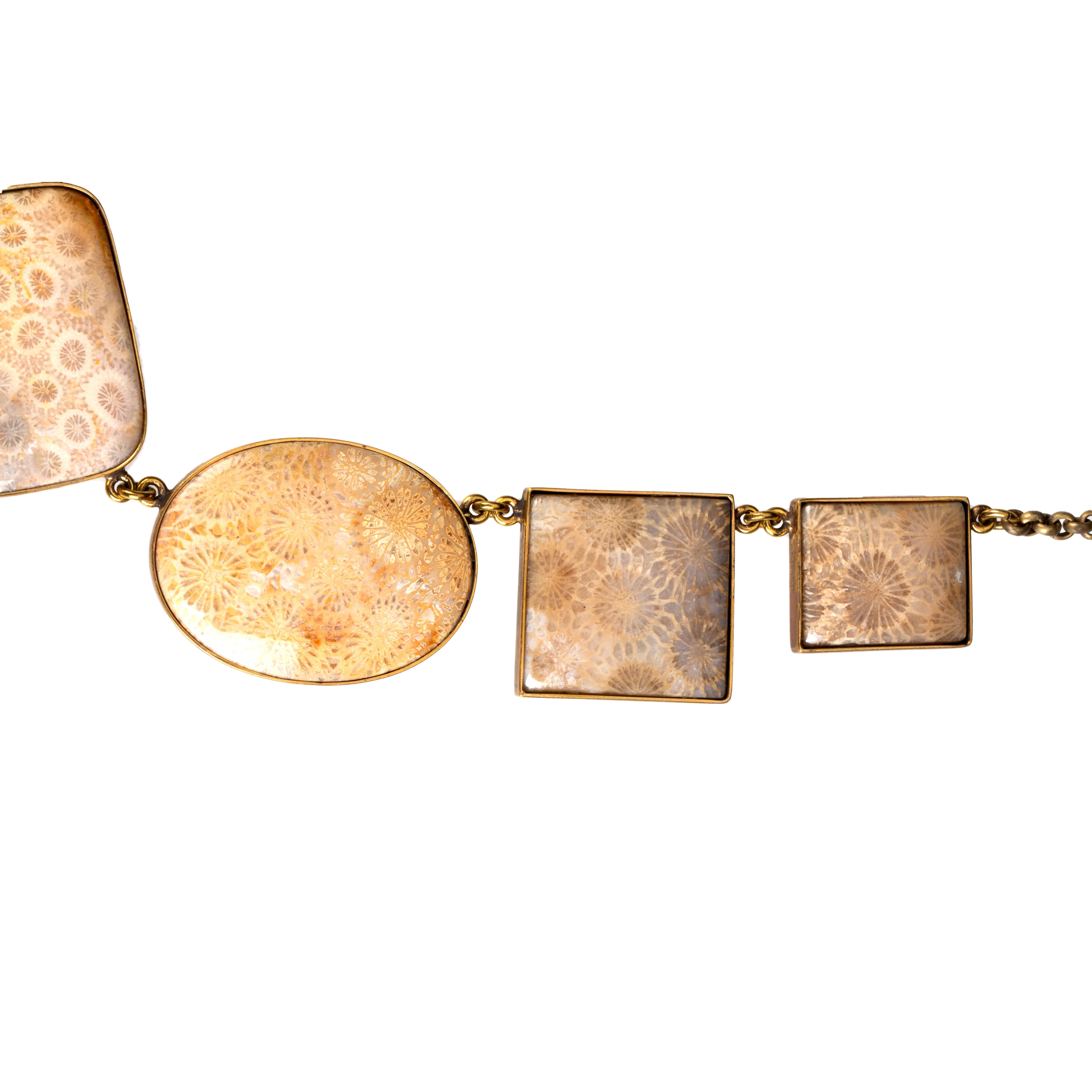 Collier Madrepora en bronze, corail et bronze Neuf - En vente à Milan, IT