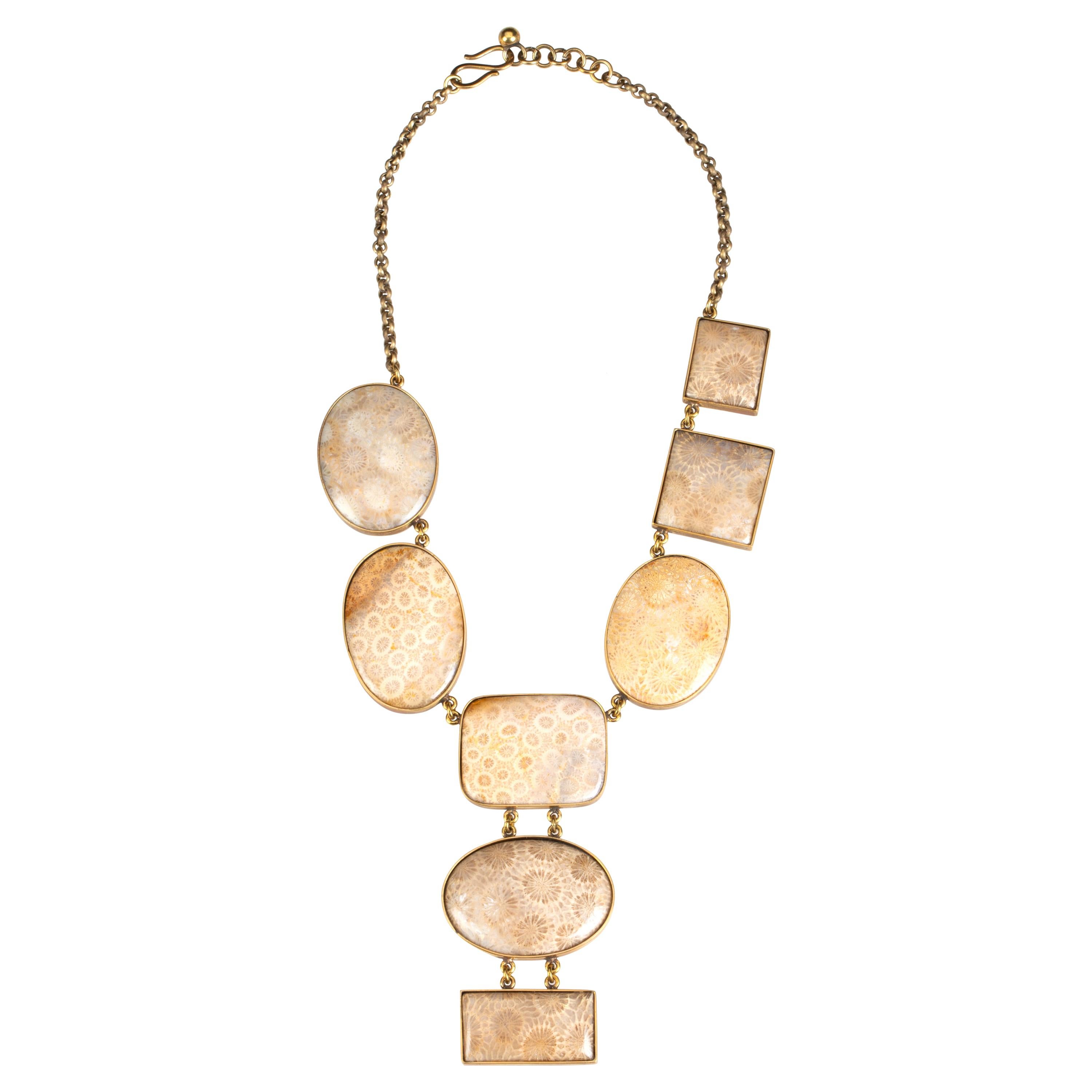 Collier Madrepora en bronze, corail et bronze en vente