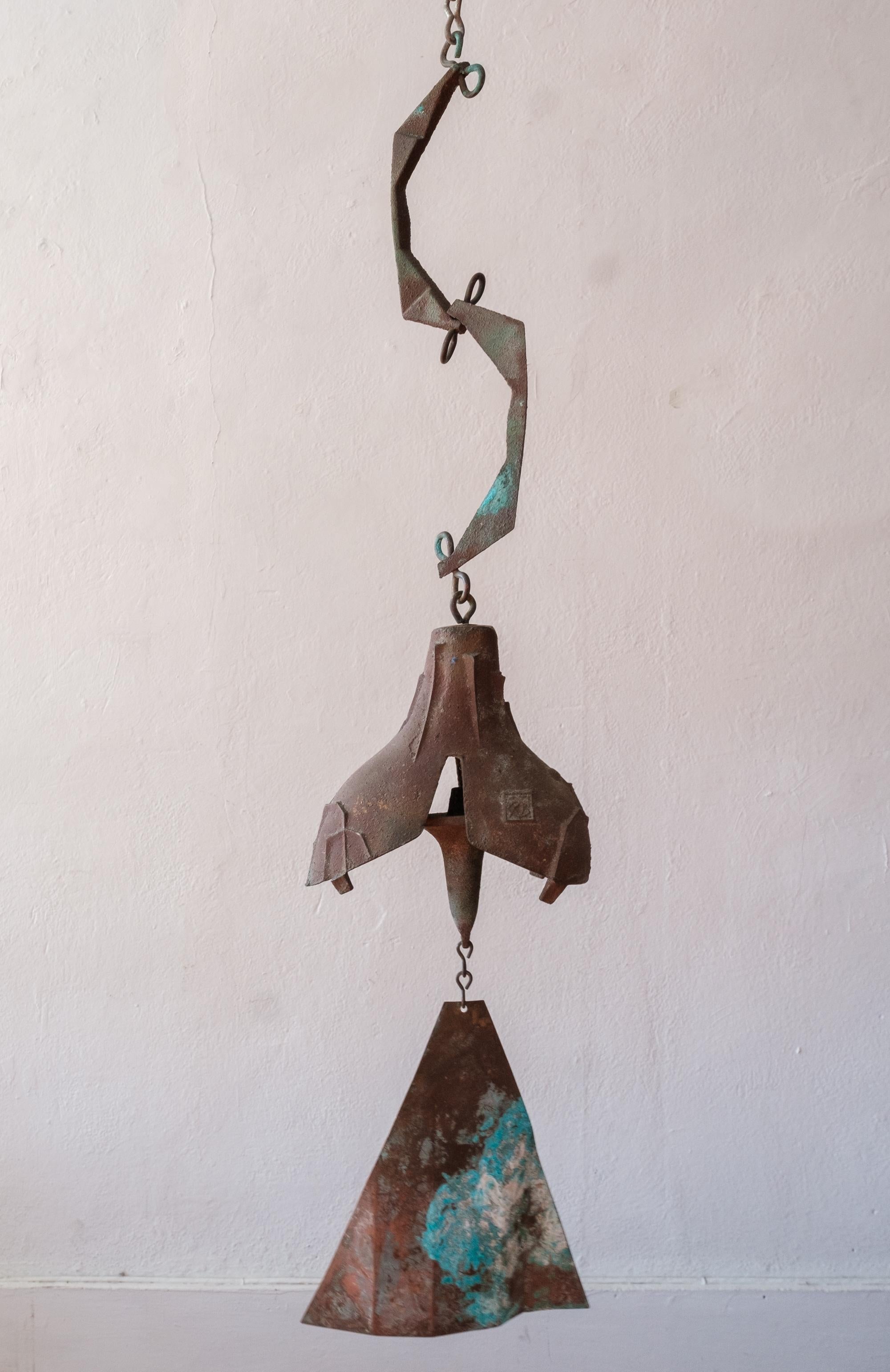 Vintage bronze Cosanti bell by Paolo Soleri. Fantastic patina and a great sound. Signed.