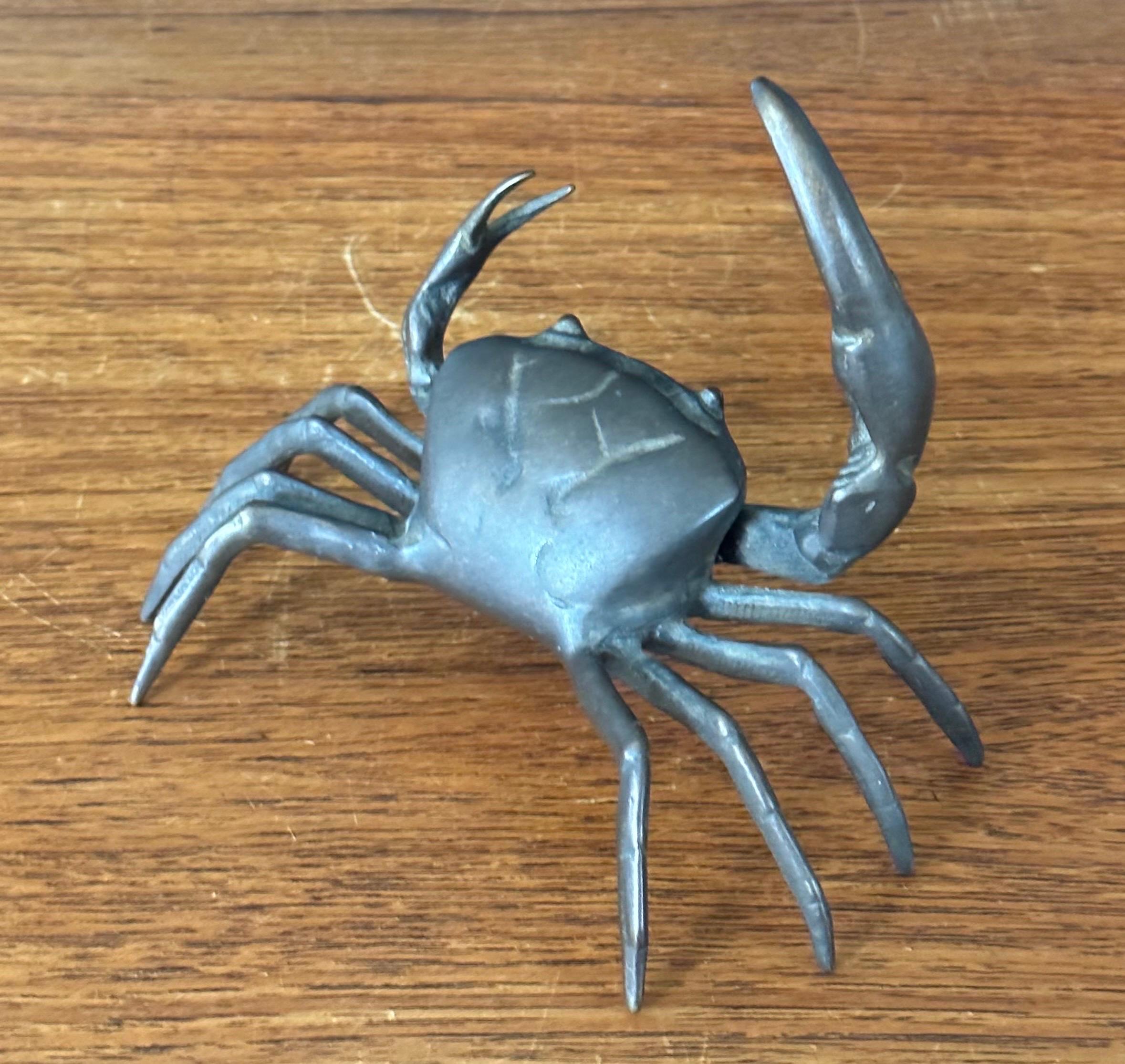Sculpture / presse-papiers crabe en bronze en vente 3