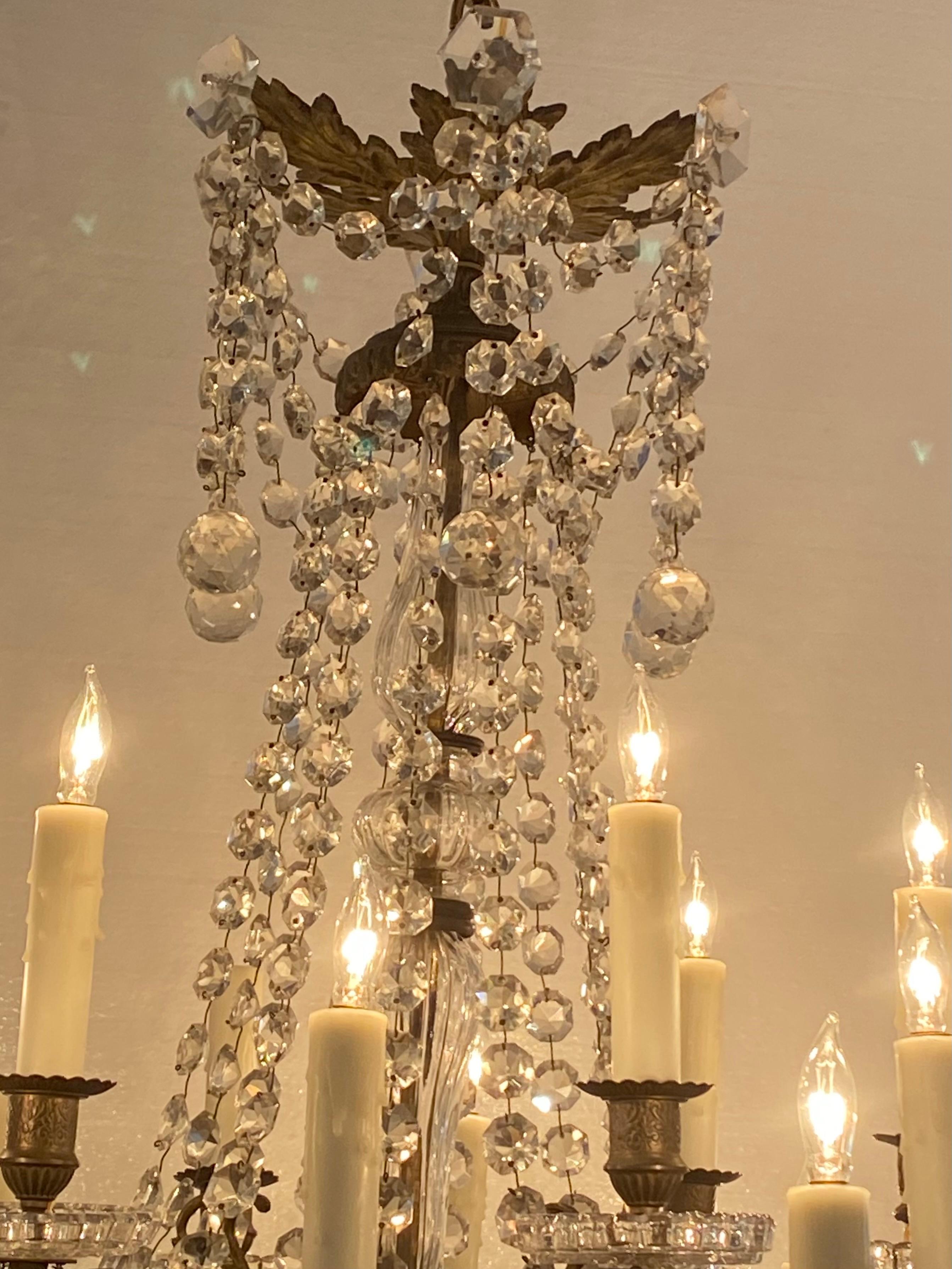 Französisch großen Kristall-Kronleuchter, in ausgezeichnetem Zustand, authentisch antiken Kristall, 18-Lichter, kommt mit 18 - 4 