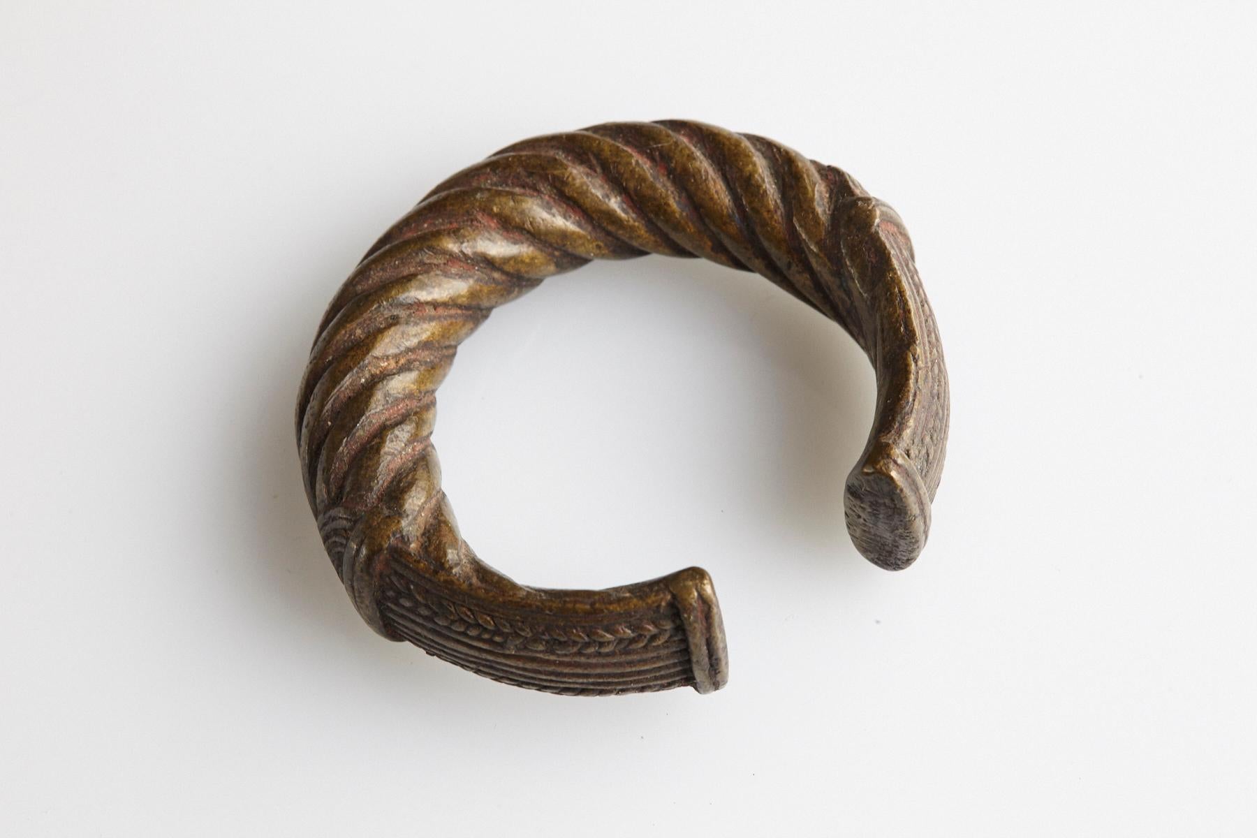 Bronze Currency Bracelet/Manilla, Dogon People, Burkina Faso, 19th c. - No 5 For Sale 1