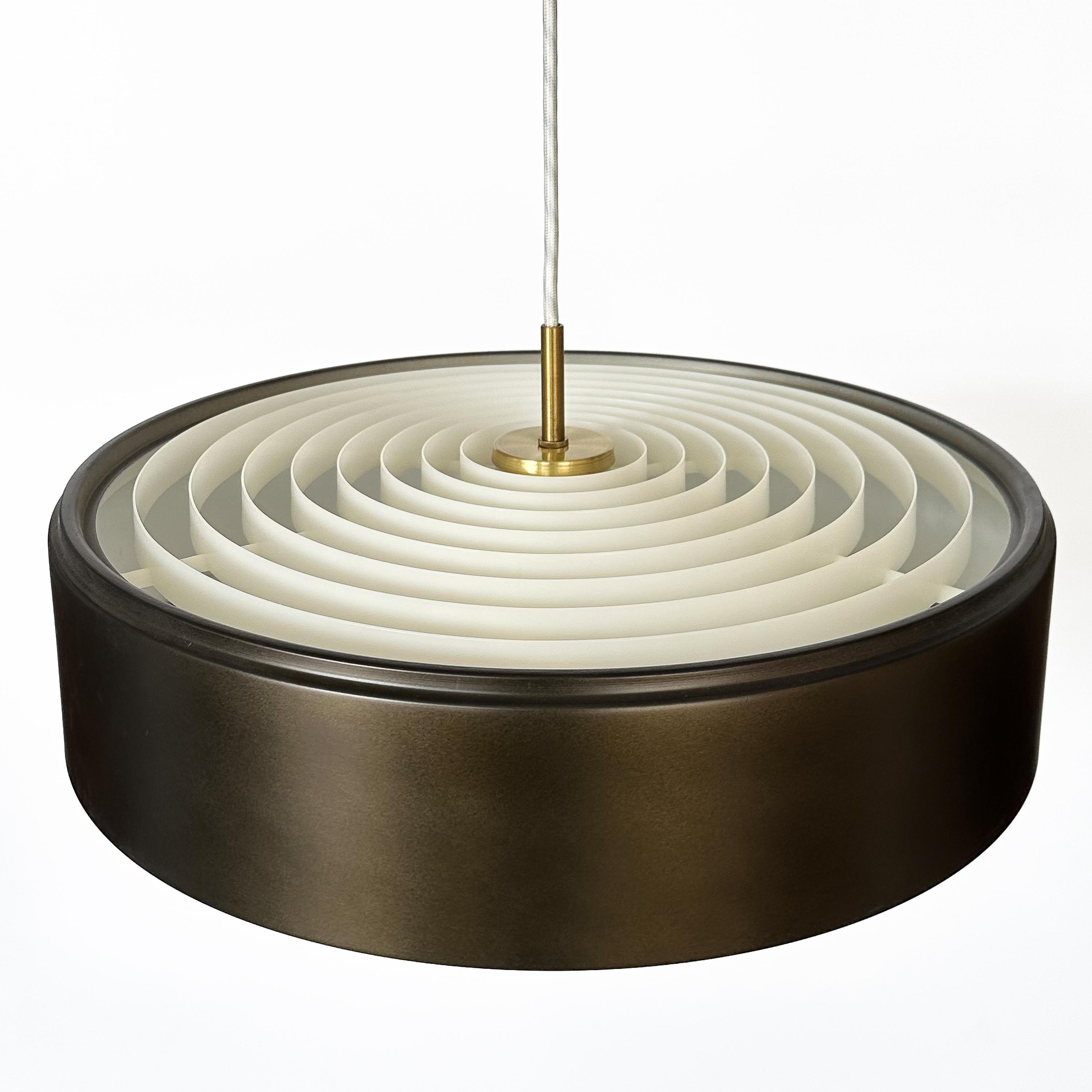 Lampe suspendue cylindrique en bronze de Sven Middelboe pour Nordisk Solar en vente 3