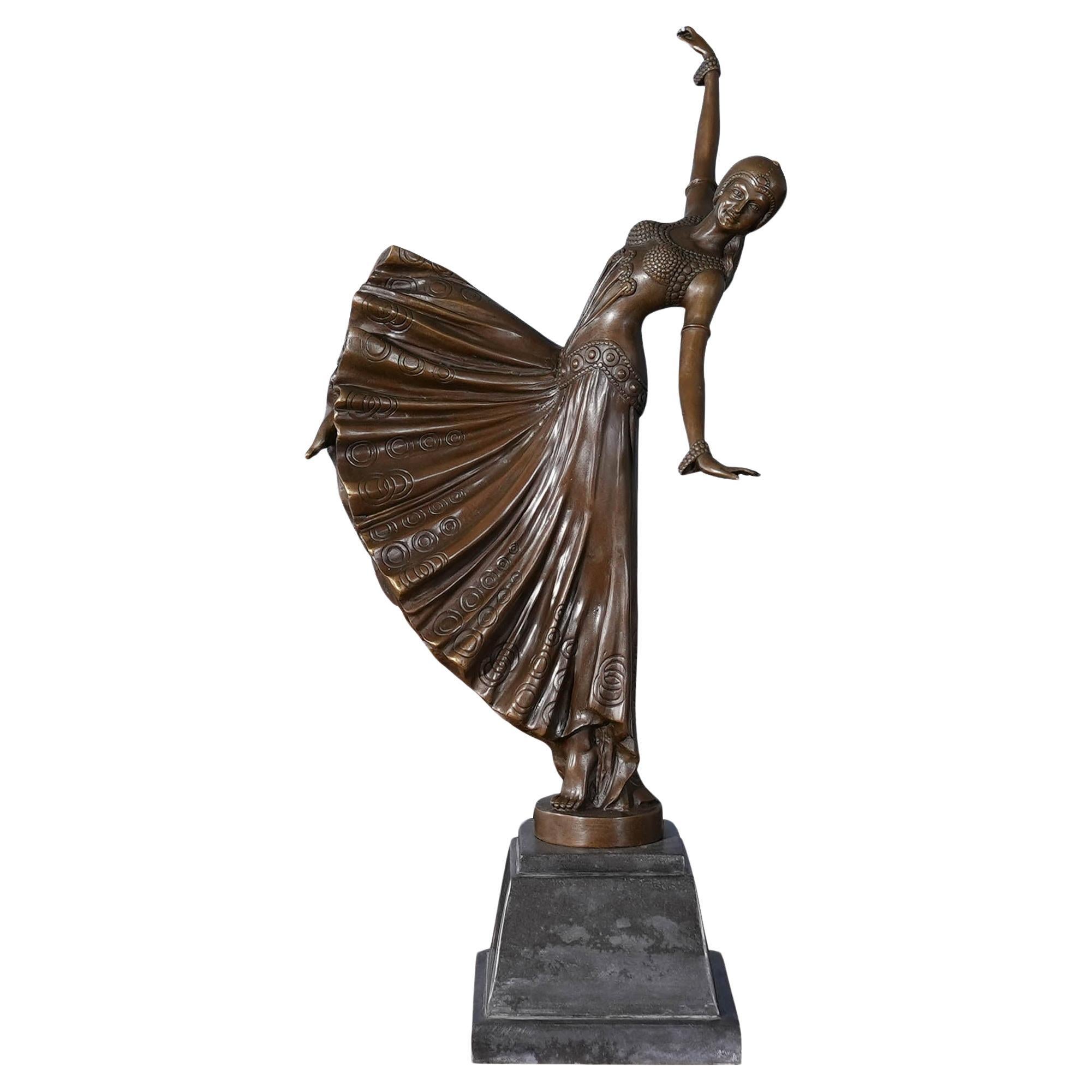 Danseuse en bronze sur socle en marbre en vente