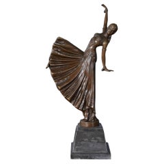 Ballerina in bronzo su base di marmo