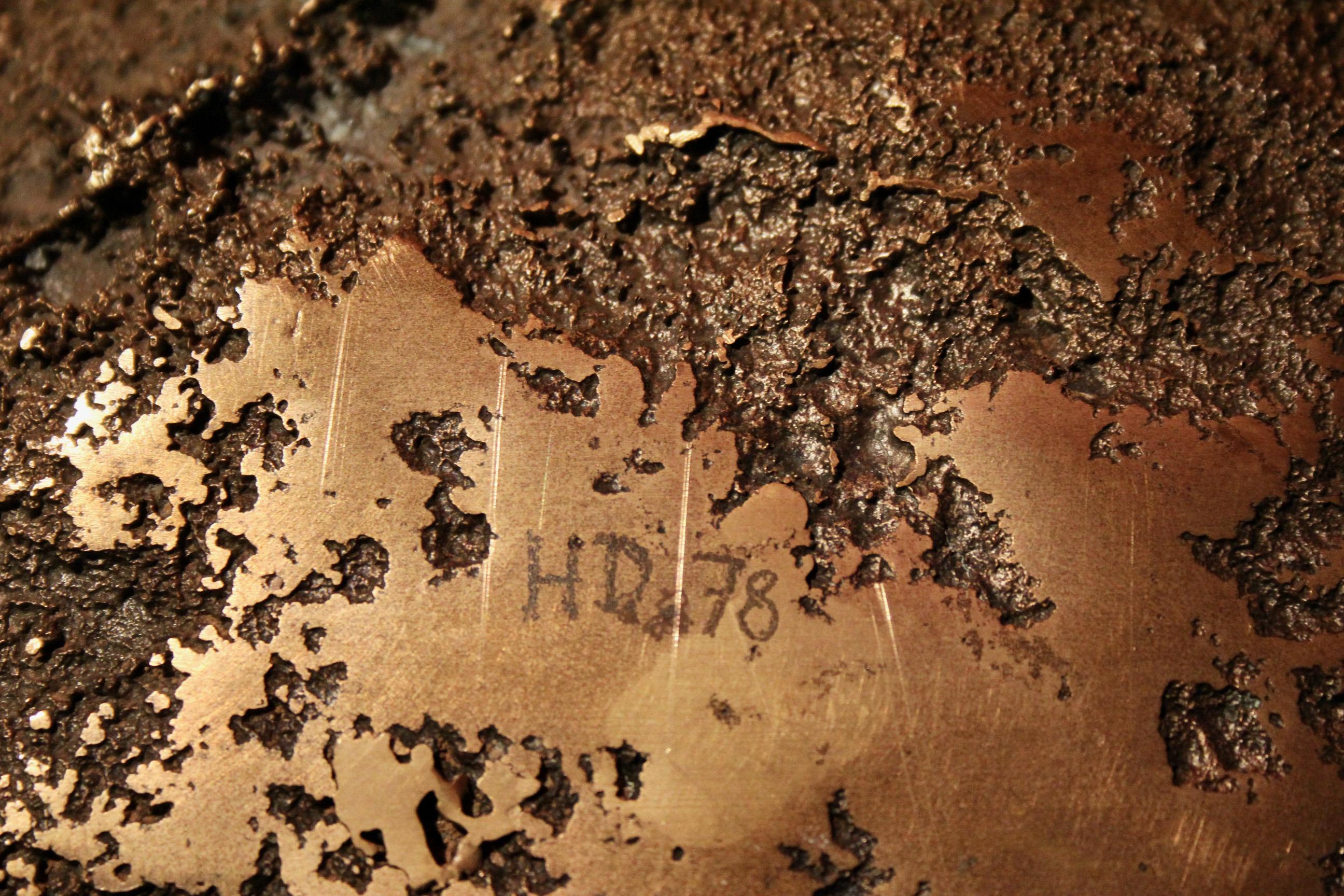 Bronze dekorative vide poche datiert 78 im Angebot 6