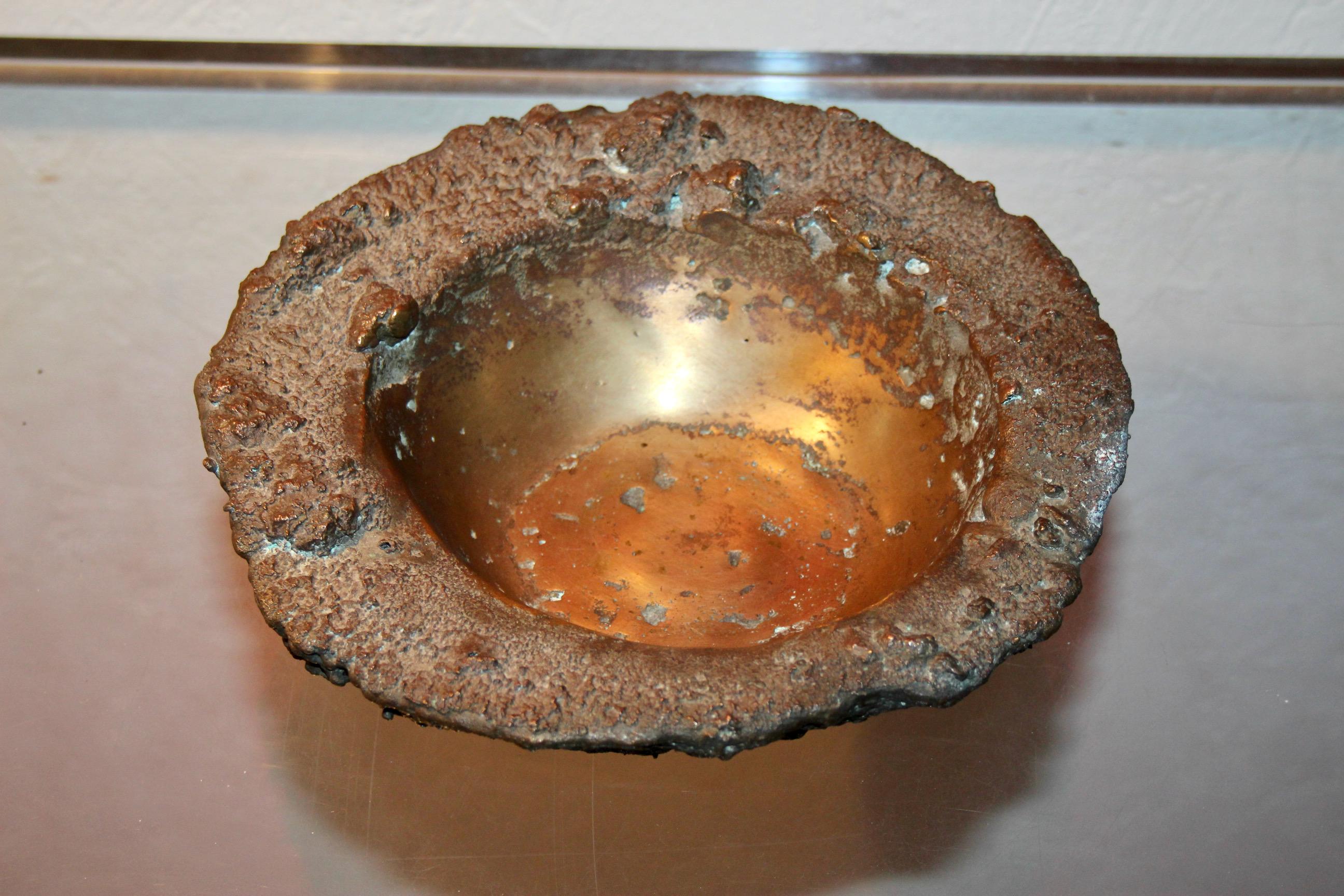 Bronze dekorative vide poche datiert 78 im Angebot 8