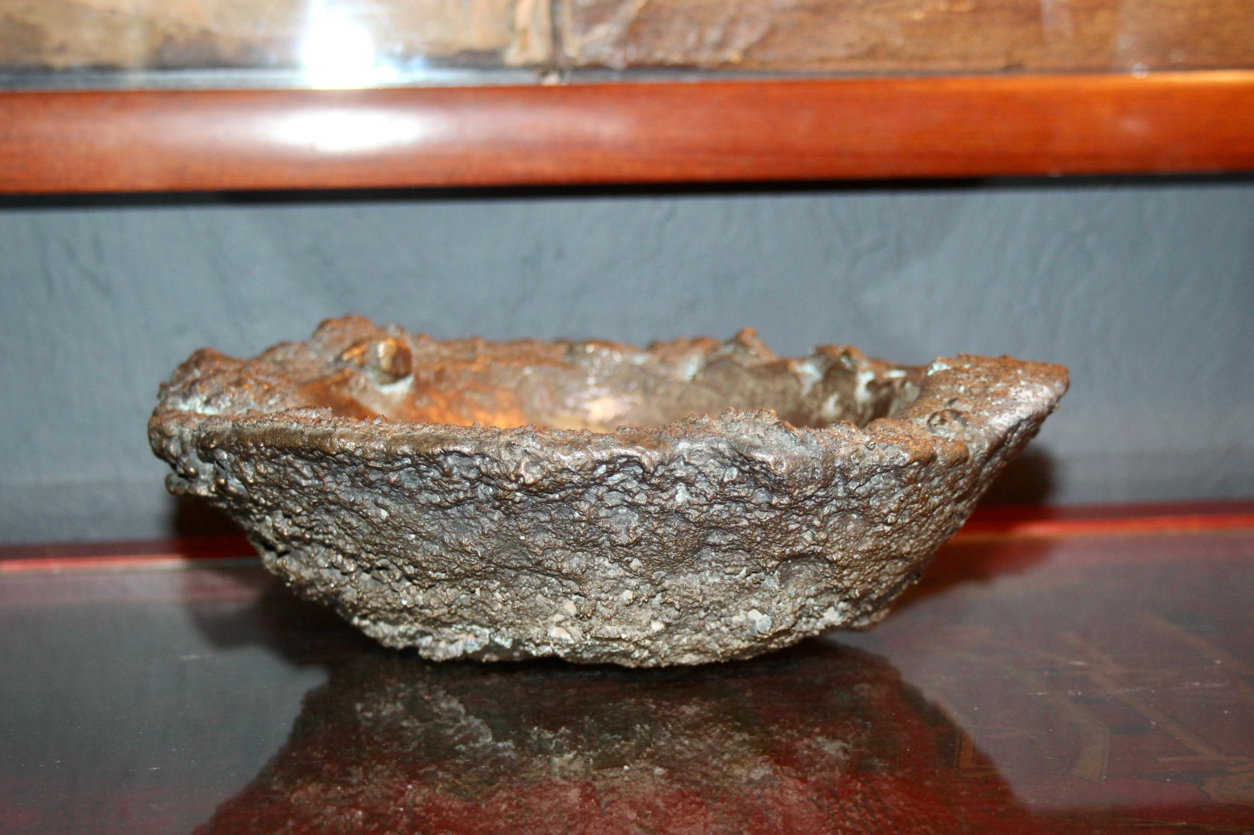 Bronze dekorative vide poche datiert 78 im Angebot 9