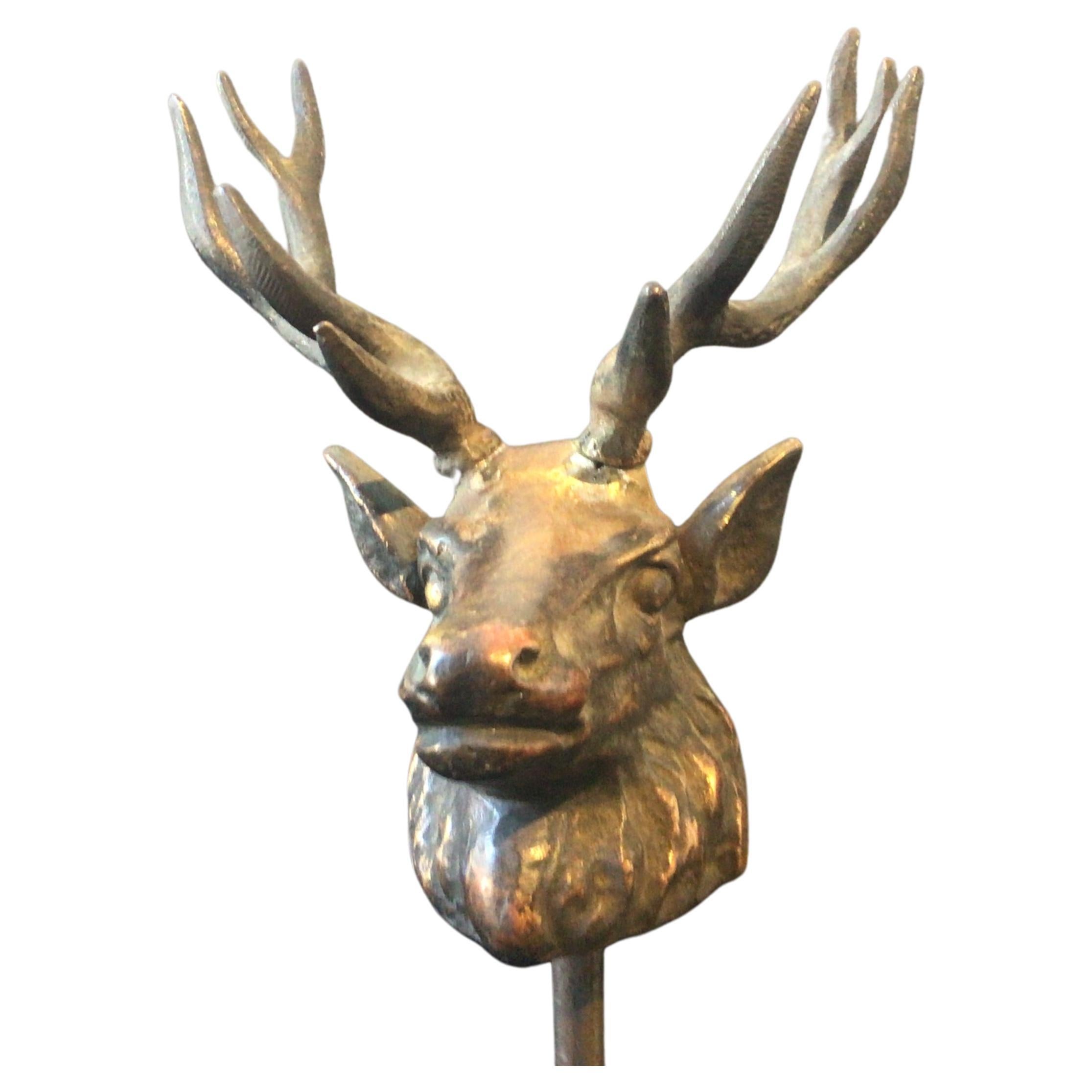Tête de cerf en bronze en vente