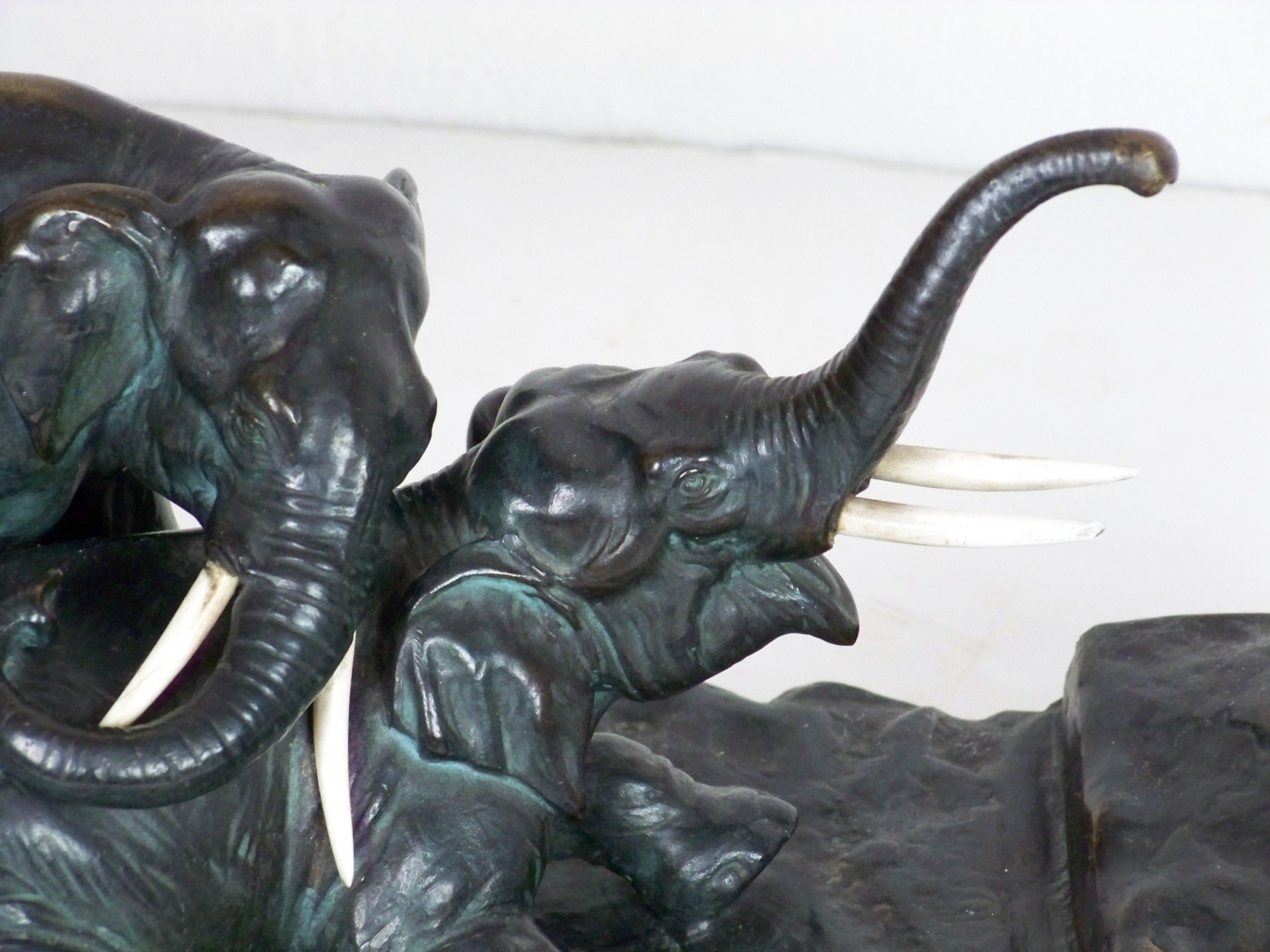 Bronze Desk Set by Edmund Csadek, Vienna, circa 1900 4