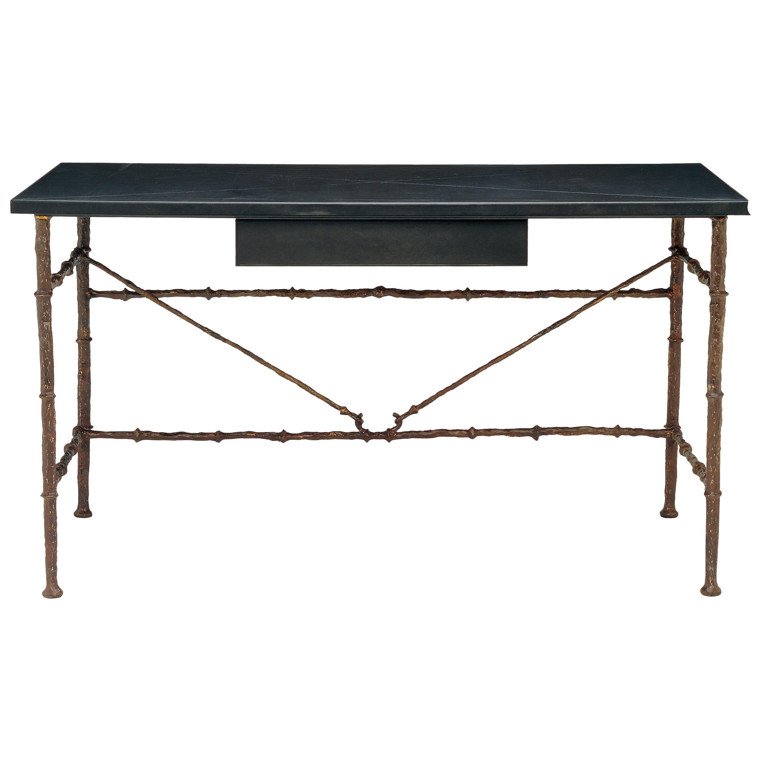 Bronze-Schreibtisch mit schwarz oder braunem Leder umwickeltem Oberteil im Angebot