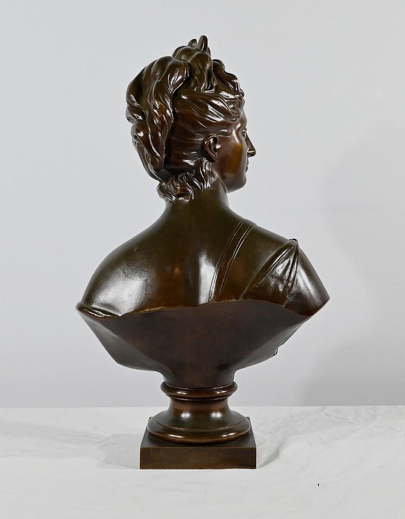 Sculpture en bronze Diane Chasseresse, d'après Houdon - Fin du XIXe siècle en vente 7
