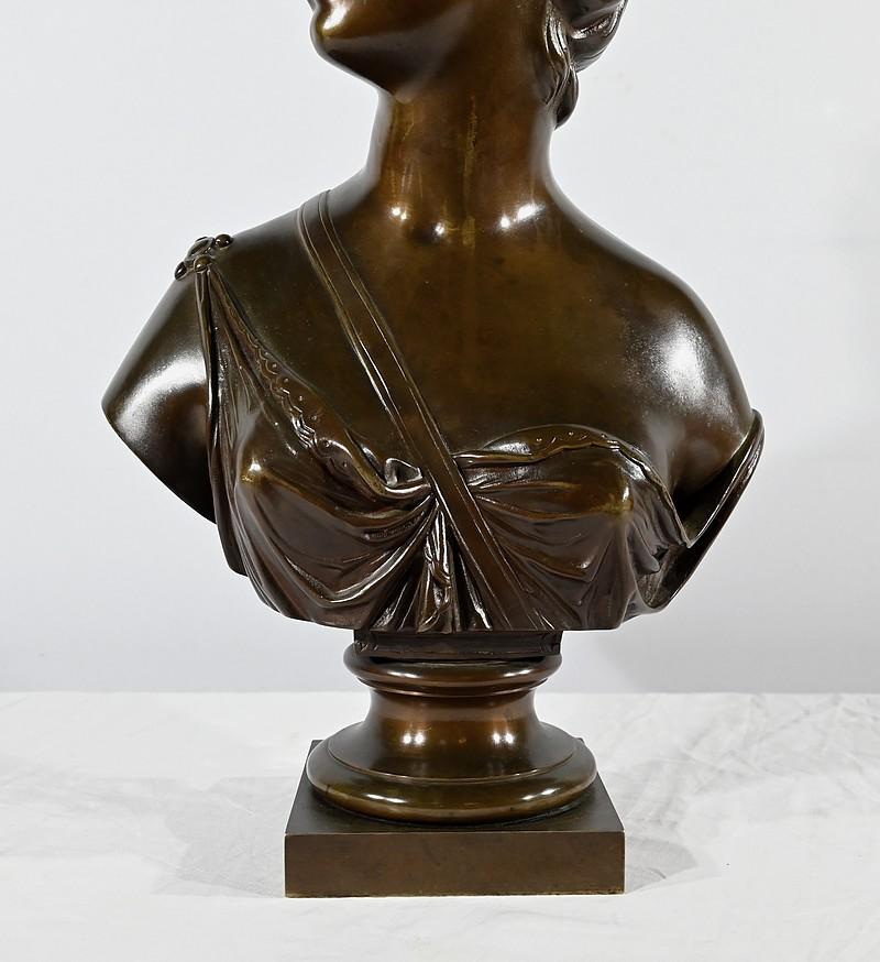 Sculpture en bronze Diane Chasseresse, d'après Houdon - Fin du XIXe siècle en vente 1