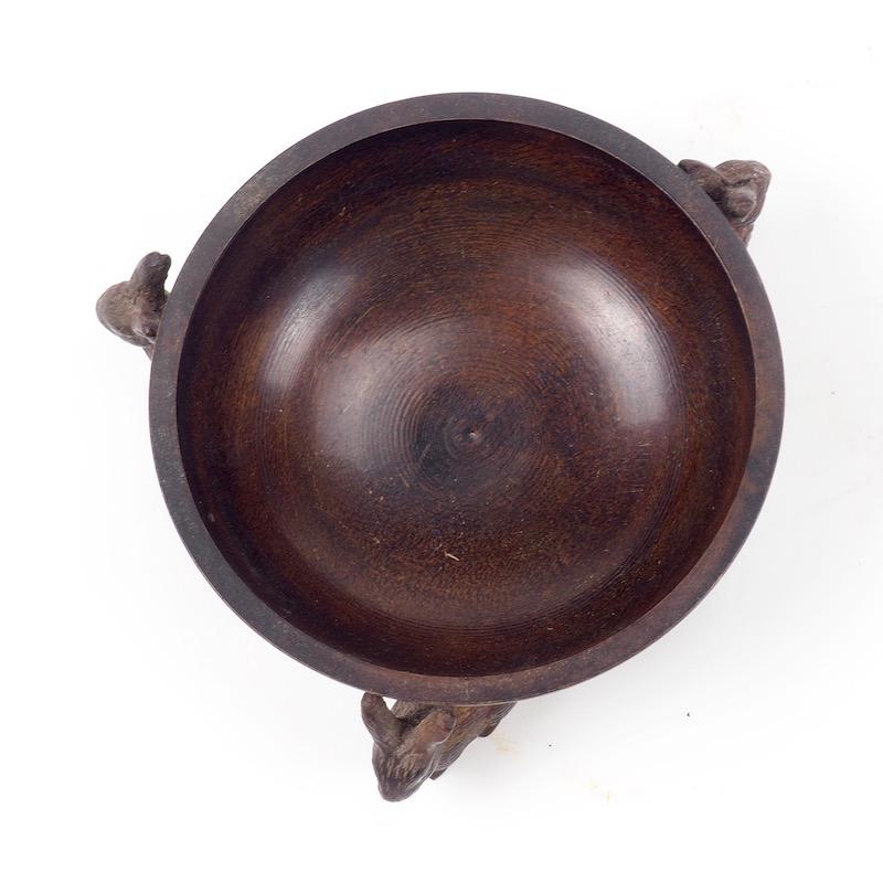 Anglo-Japanese Early 20th Century Bronze Censer Supported by Three  Rabbits