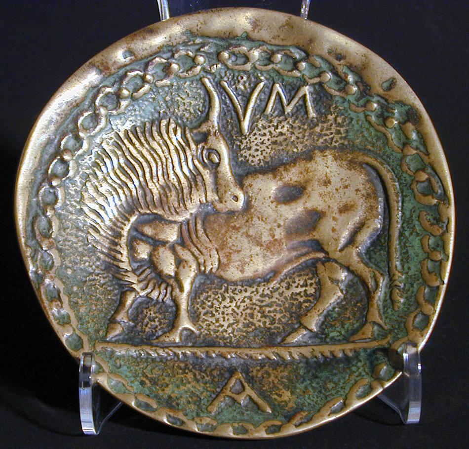 Art Déco Piatto in bronzo con toro di Max Le Verrier in vendita