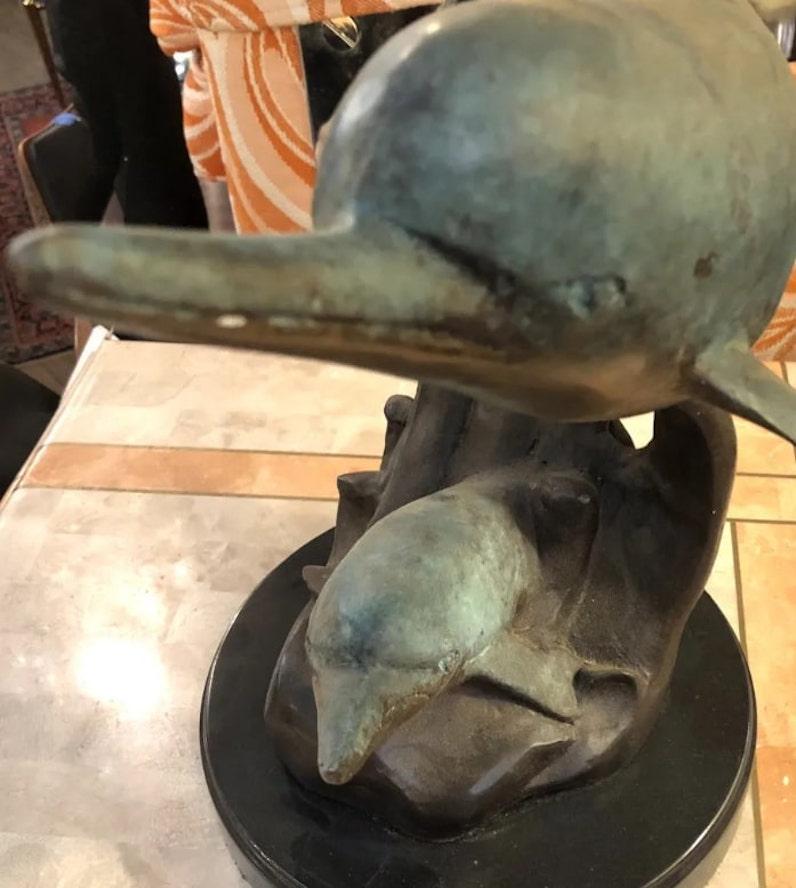 Statue de dauphin en bronze Bon état - En vente à Brooklyn, NY
