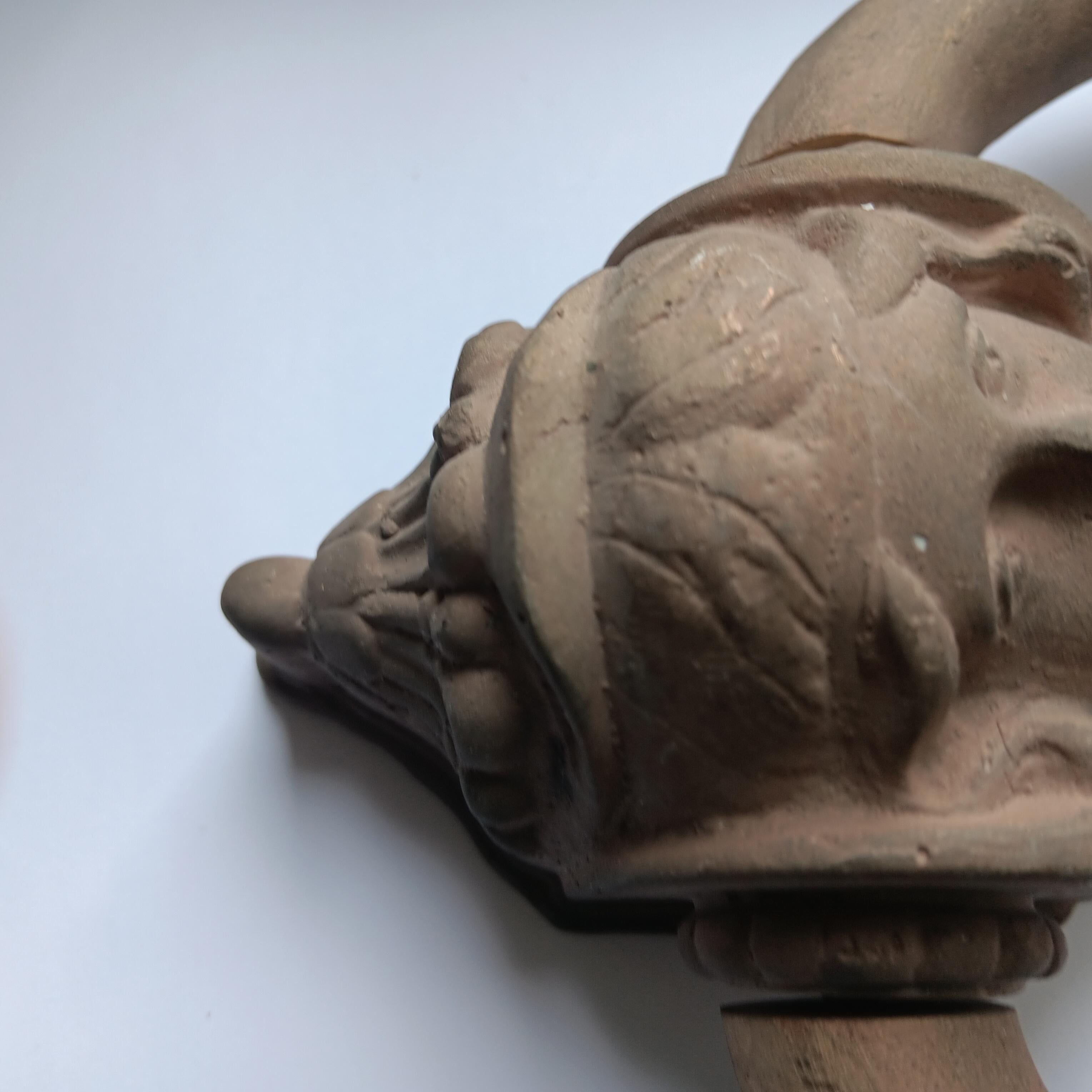Großer Türgriff, Bronze-Meisterhandwerker in seinem gefundenen Spanien, späten 20. Jahrhundert im Angebot 5