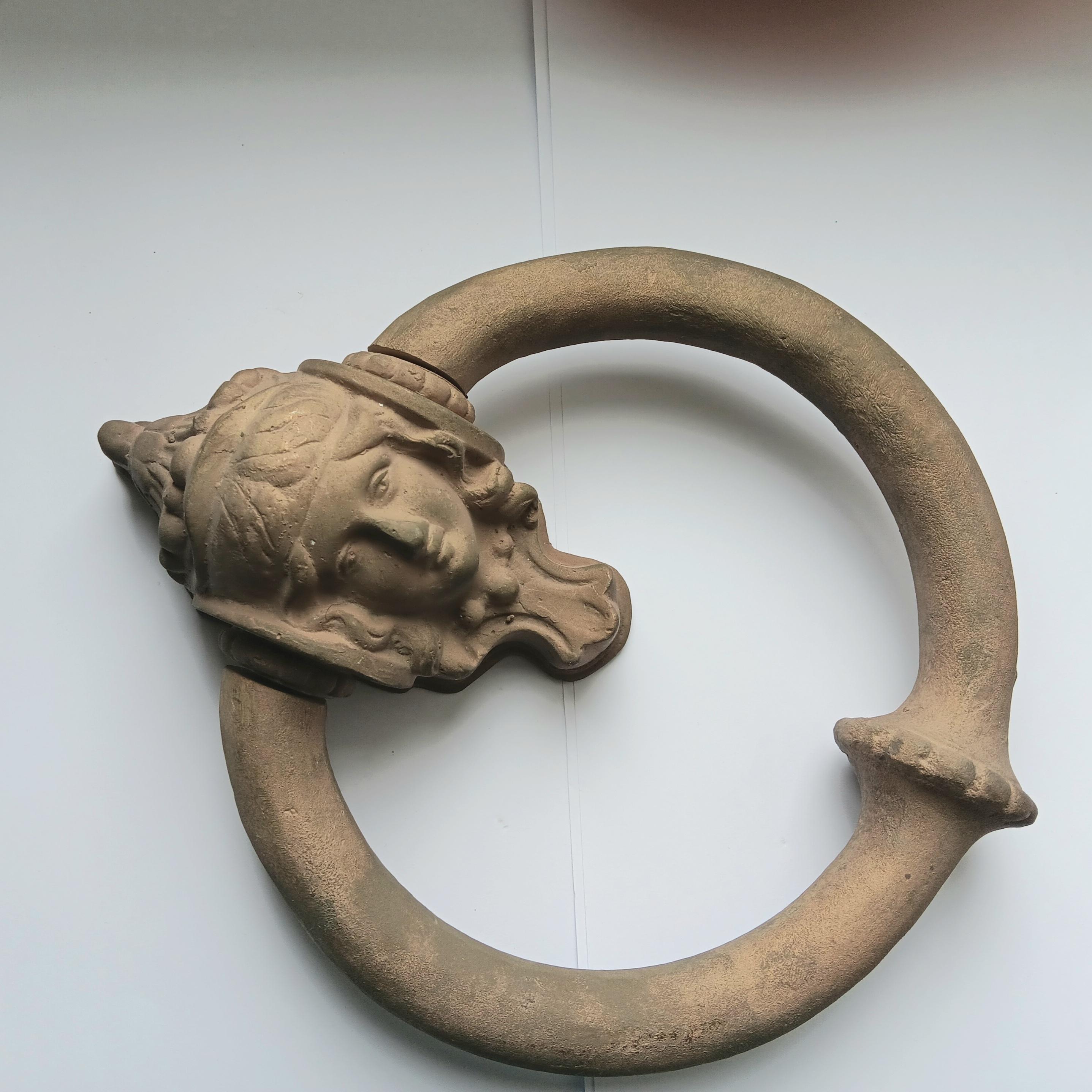 Großer Türgriff, Bronze-Meisterhandwerker in seinem gefundenen Spanien, späten 20. Jahrhundert im Angebot 12
