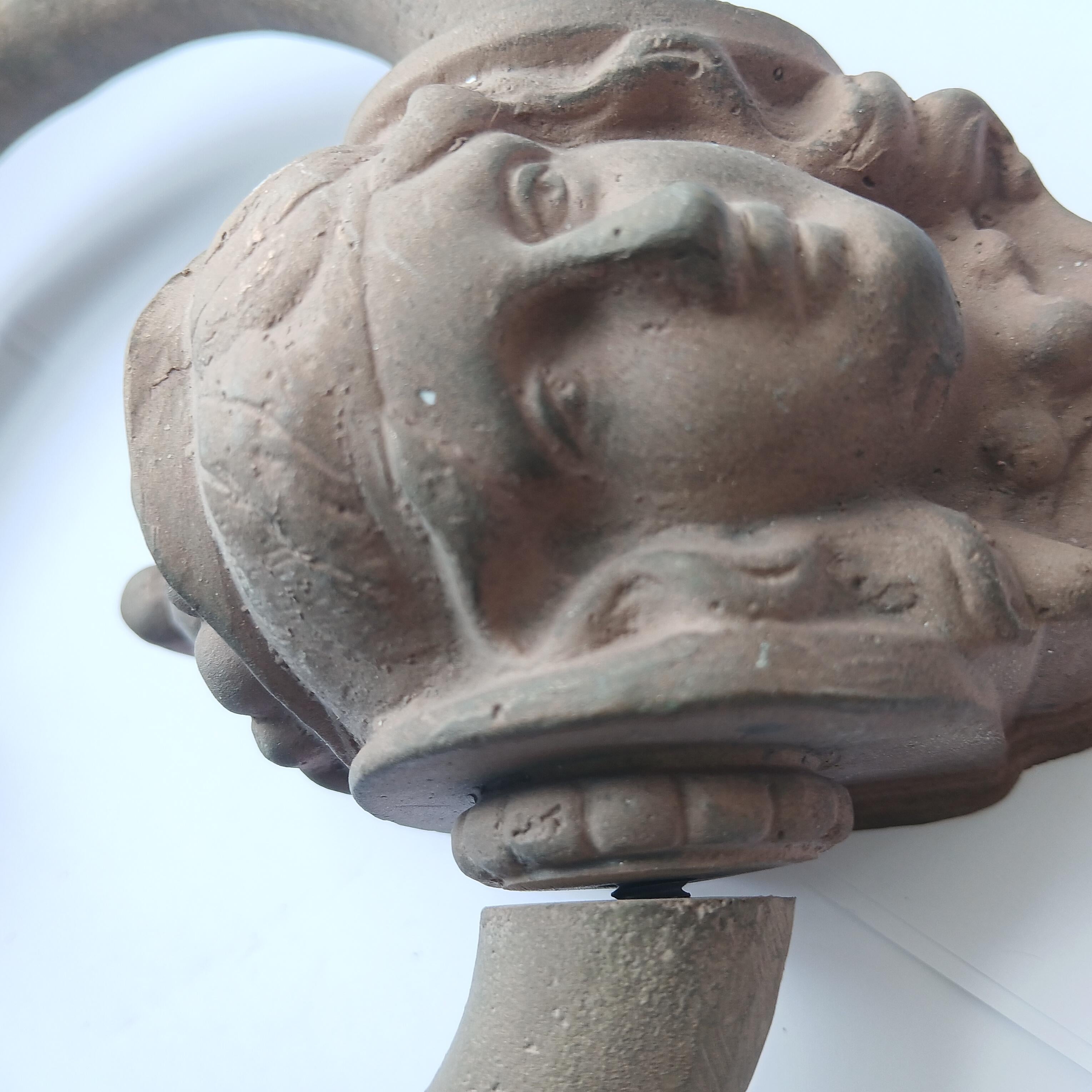 Großer Türgriff, Bronze-Meisterhandwerker in seinem gefundenen Spanien, späten 20. Jahrhundert im Zustand „Hervorragend“ im Angebot in Mombuey, Zamora