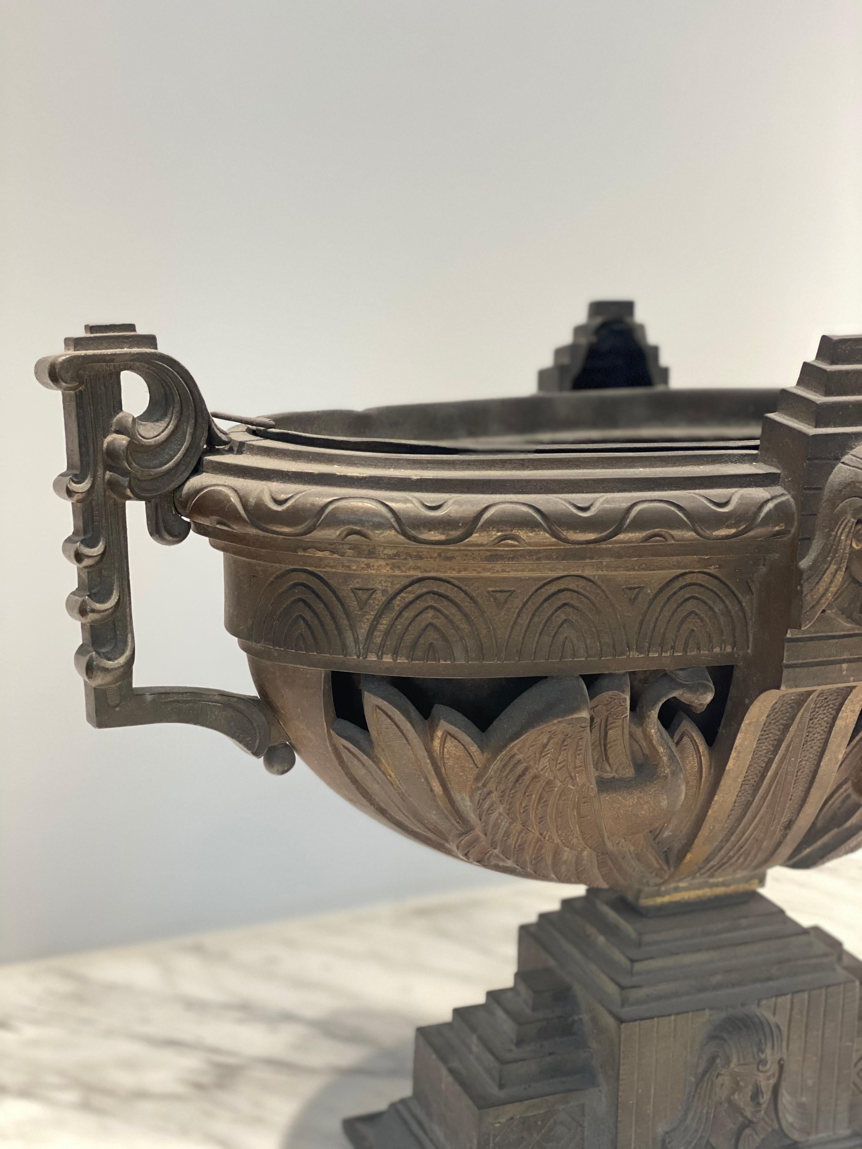 Bronze Egyptian Revival Urn In Good Condition In  Richmond, VA