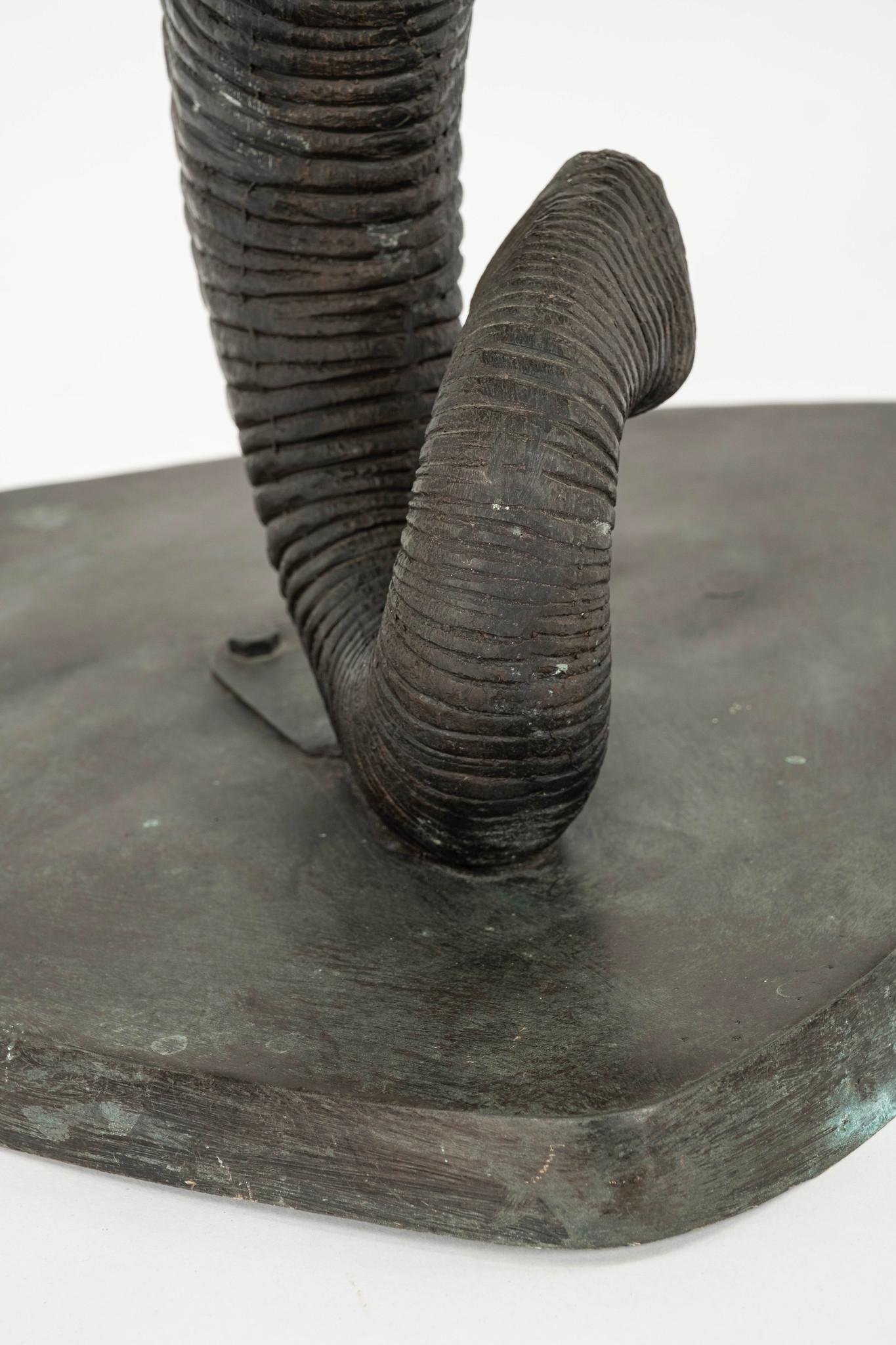 Konsolentisch mit Elefantenkopf aus Bronze (Basis nur) (20. Jahrhundert) im Angebot