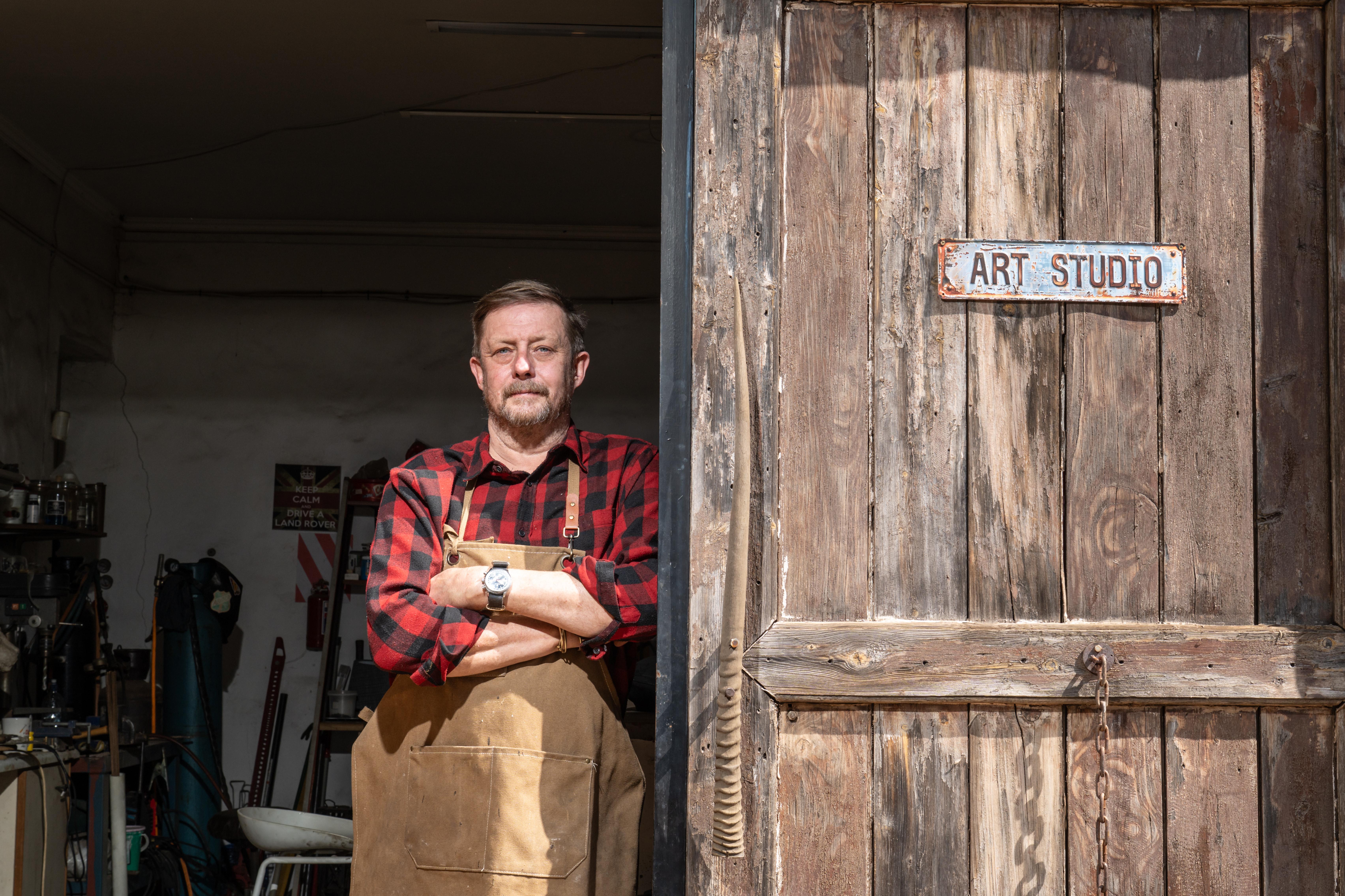 Sculpture en bronze représentant un troupeau d'éléphants en vente 12