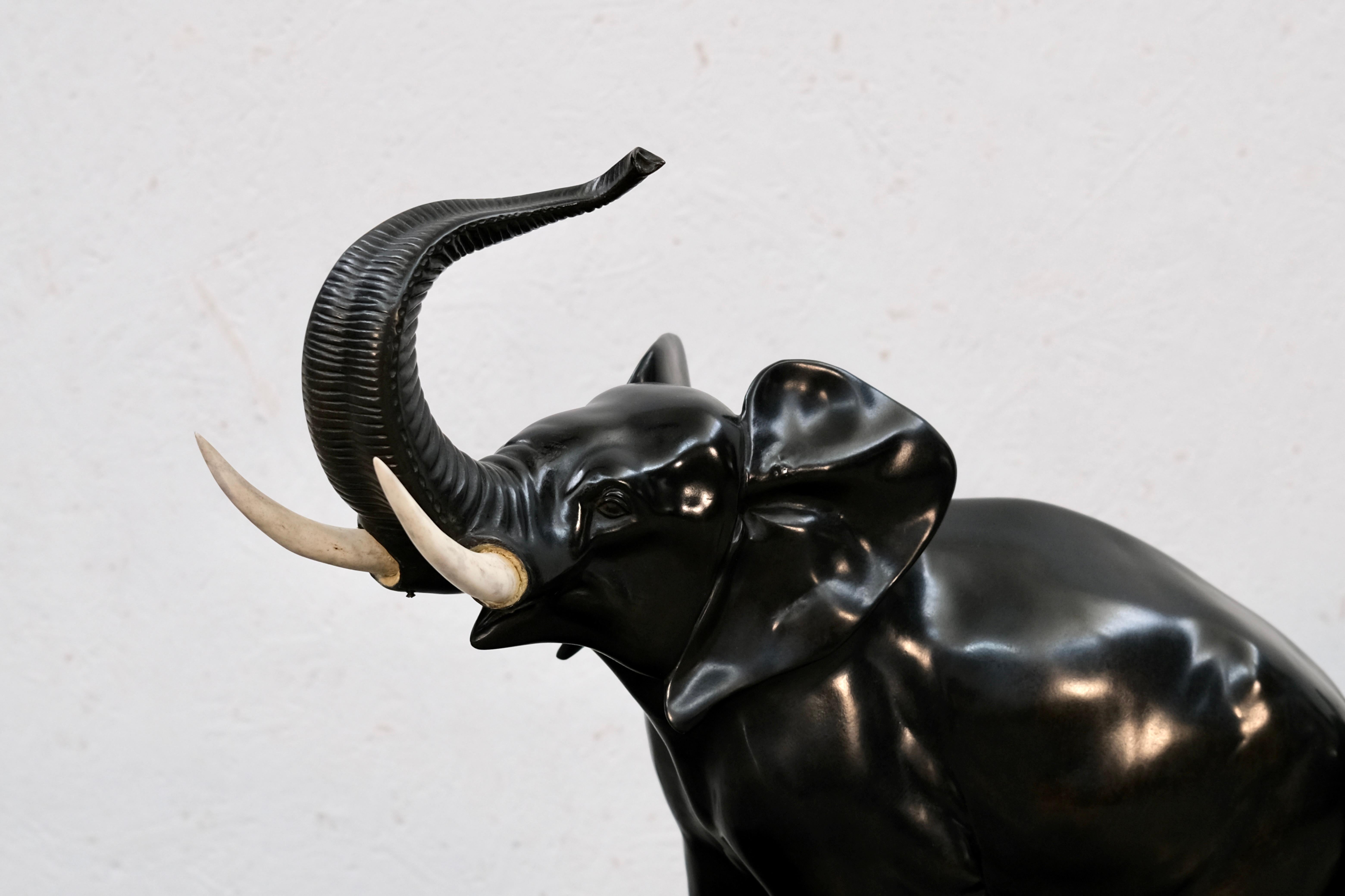 Art Déco Bronze Elephant Sculpture by Irénée Rochard, French Art Deco, circa 1930/40s in vendita