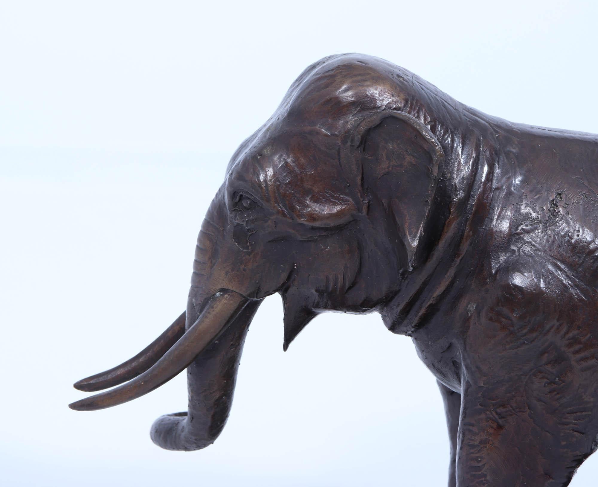 Scultura di elefante in bronzo del 1930 circa in vendita 5
