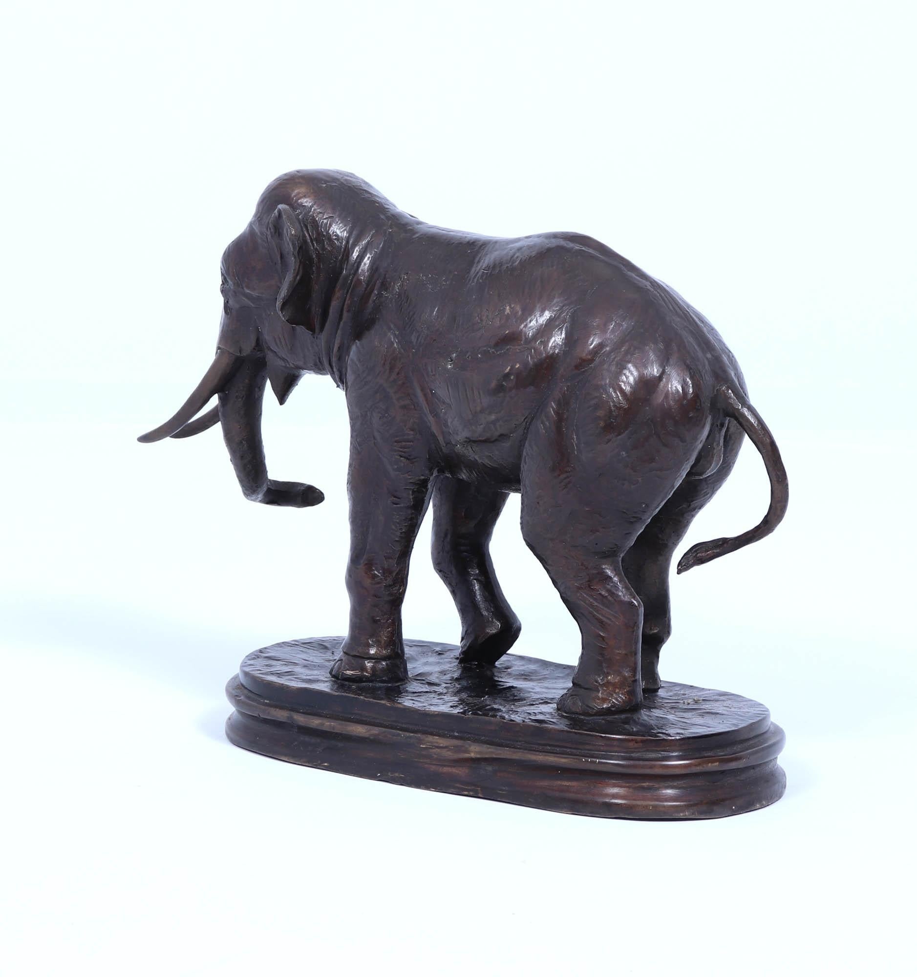 Scultura di elefante in bronzo del 1930 circa in vendita 3
