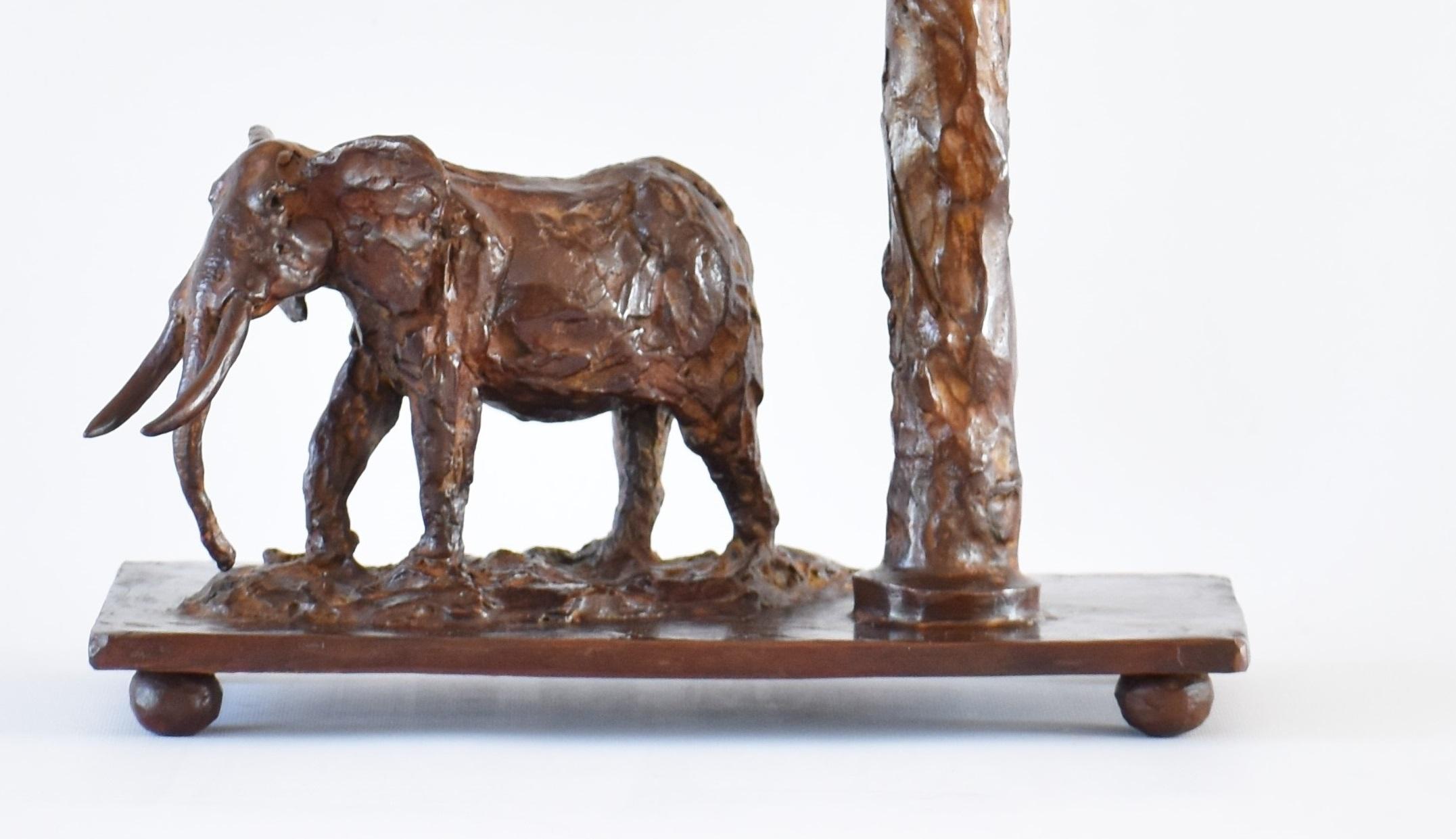 Expressionniste Lampe de table éléphant en bronze en vente