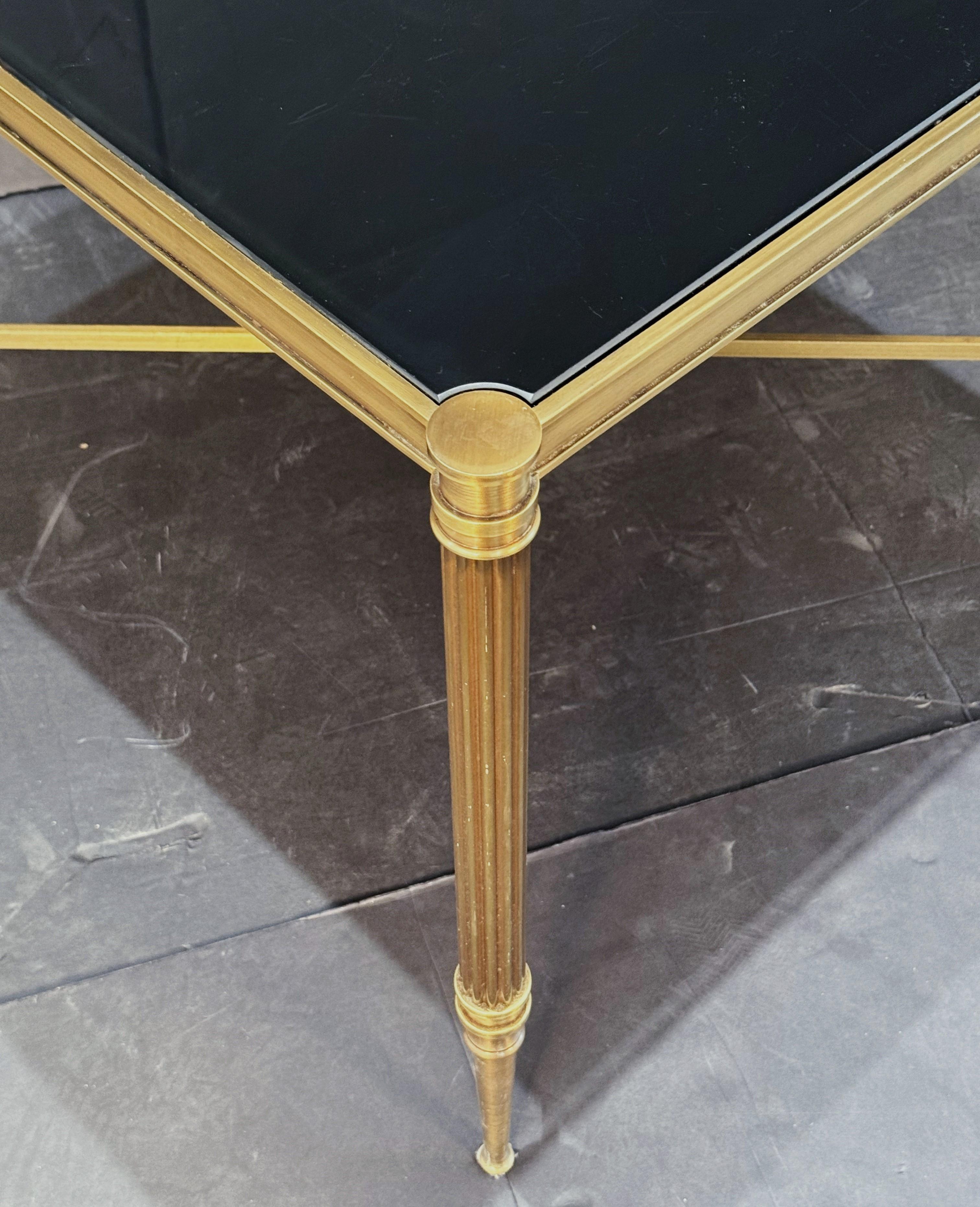 Bronzetische mit quadratischen Platten aus schwarzem Glas aus dem Savoy Hotel in London (20. Jahrhundert) im Angebot