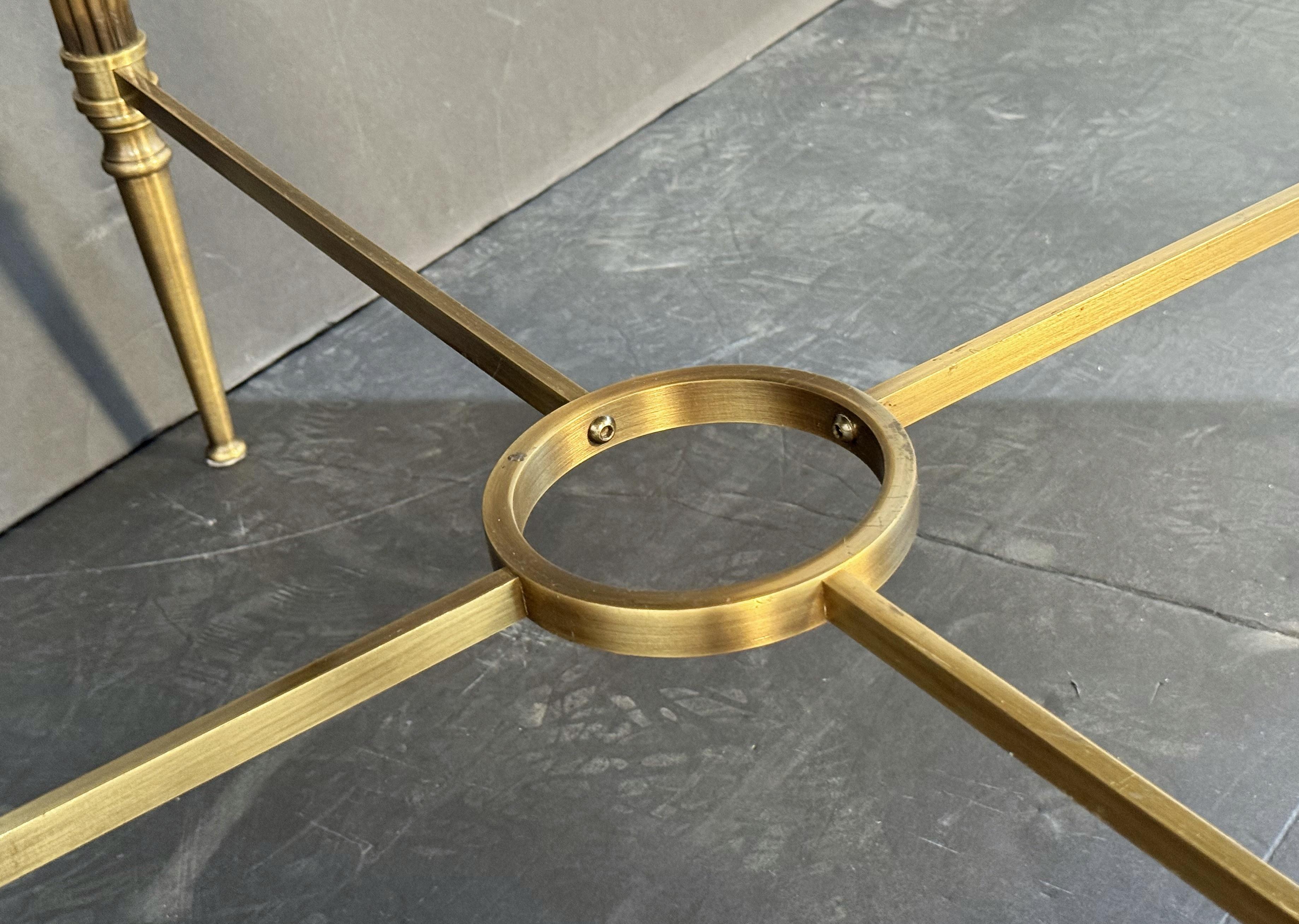 Bronzetische mit quadratischen Platten aus schwarzem Glas aus dem Savoy Hotel in London im Angebot 1