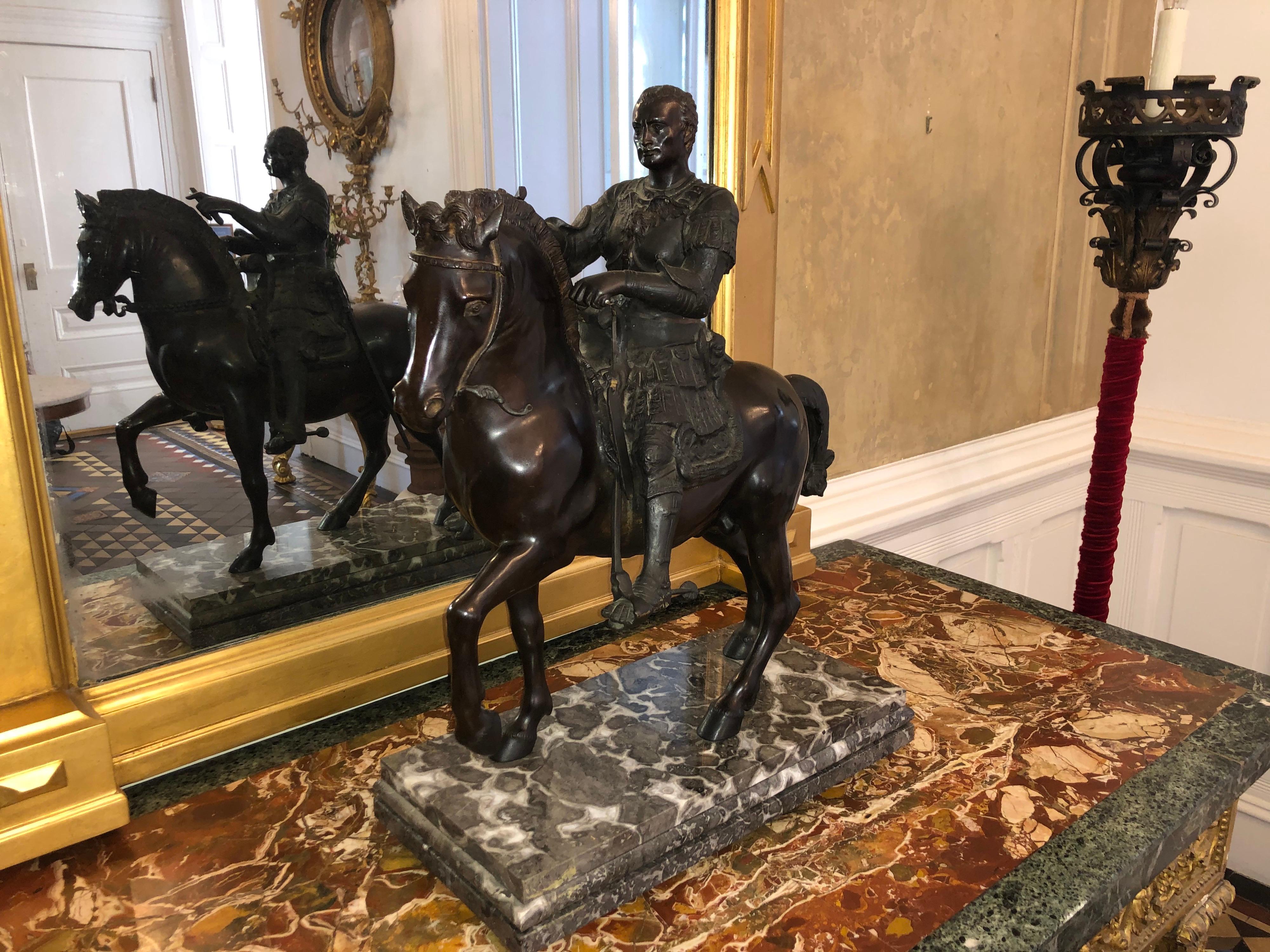 Italian Bronze Equestrian Sculpter with Caesar on Marble Base, Early 20th Century For Sale