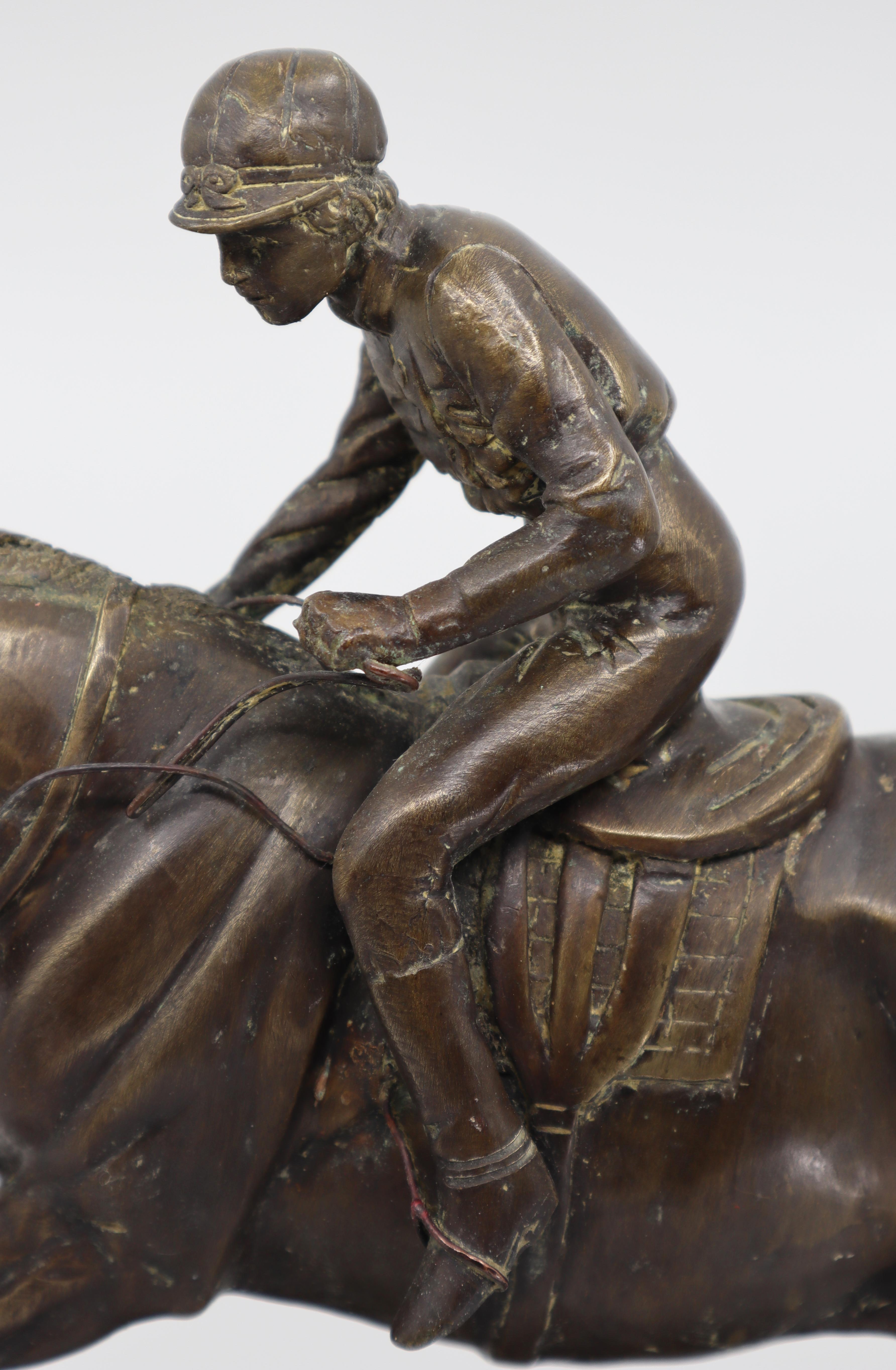 Bronze Equestrian Statue of a Jockey on His Horse, 19th Century In Good Condition In Lantau, HK