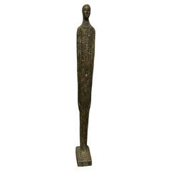 Figure féminine en bronze Sculpture de grande taille, Indonésie, Contemporaine