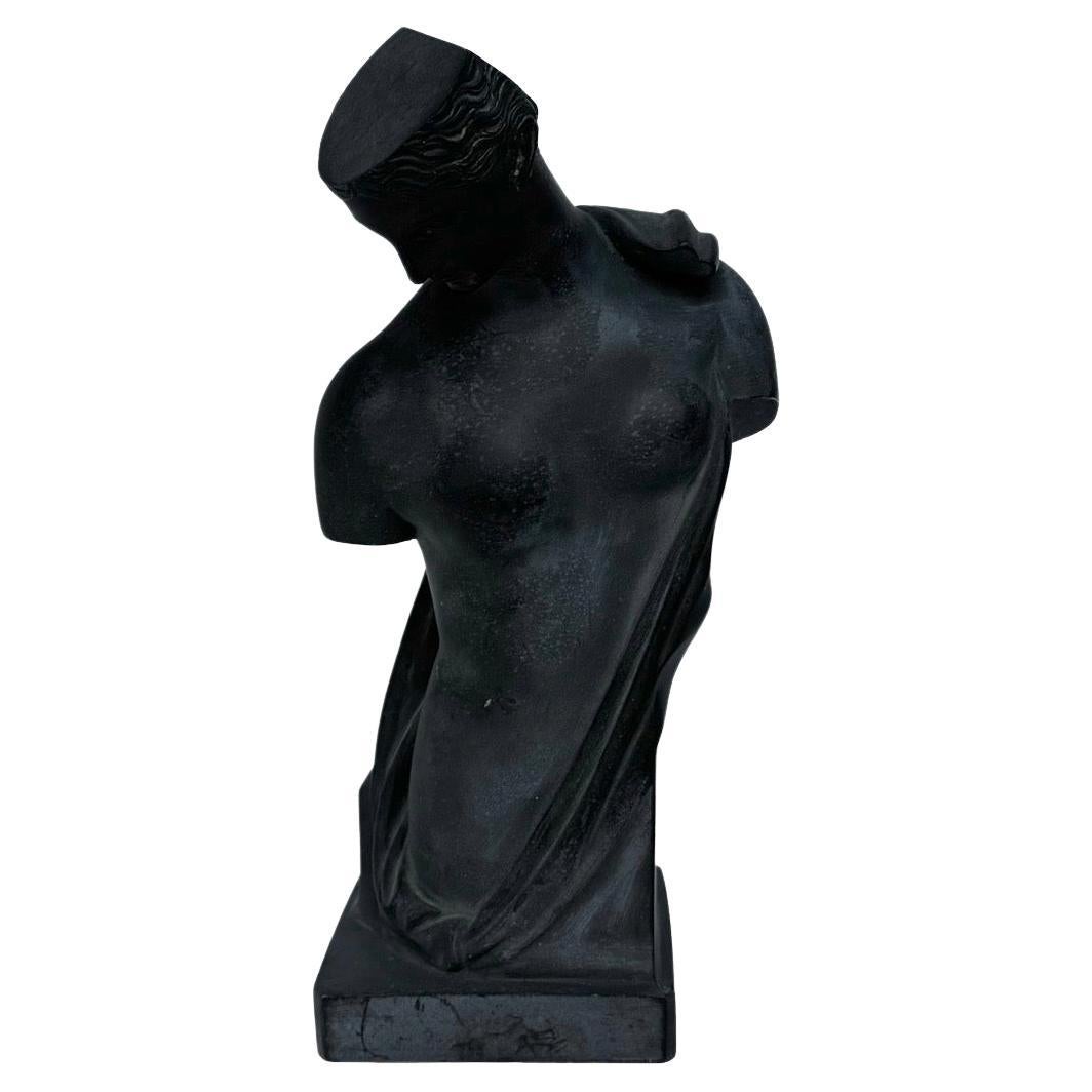 Bronze "Female Torso" de l'artiste Alexander Archipenko.