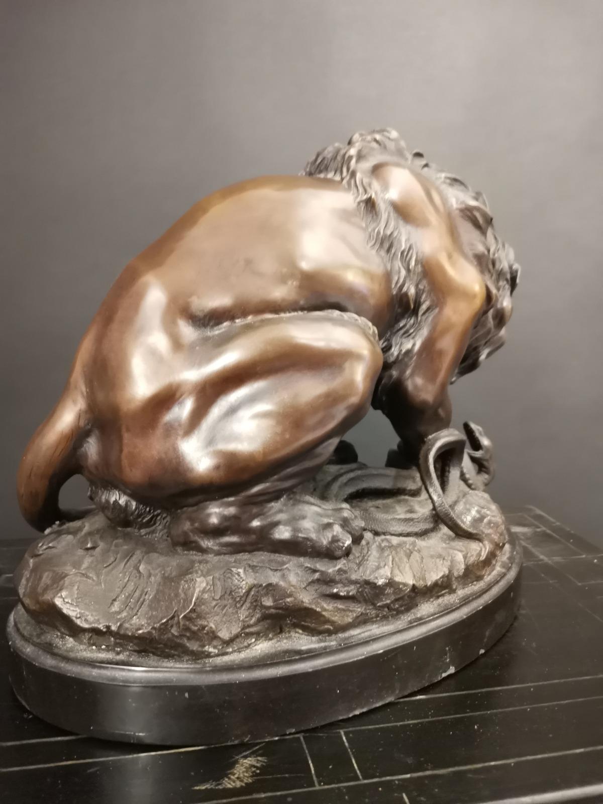 Baroque Bronze Figural Group of a Lion Fighting a Snake, 19th Century