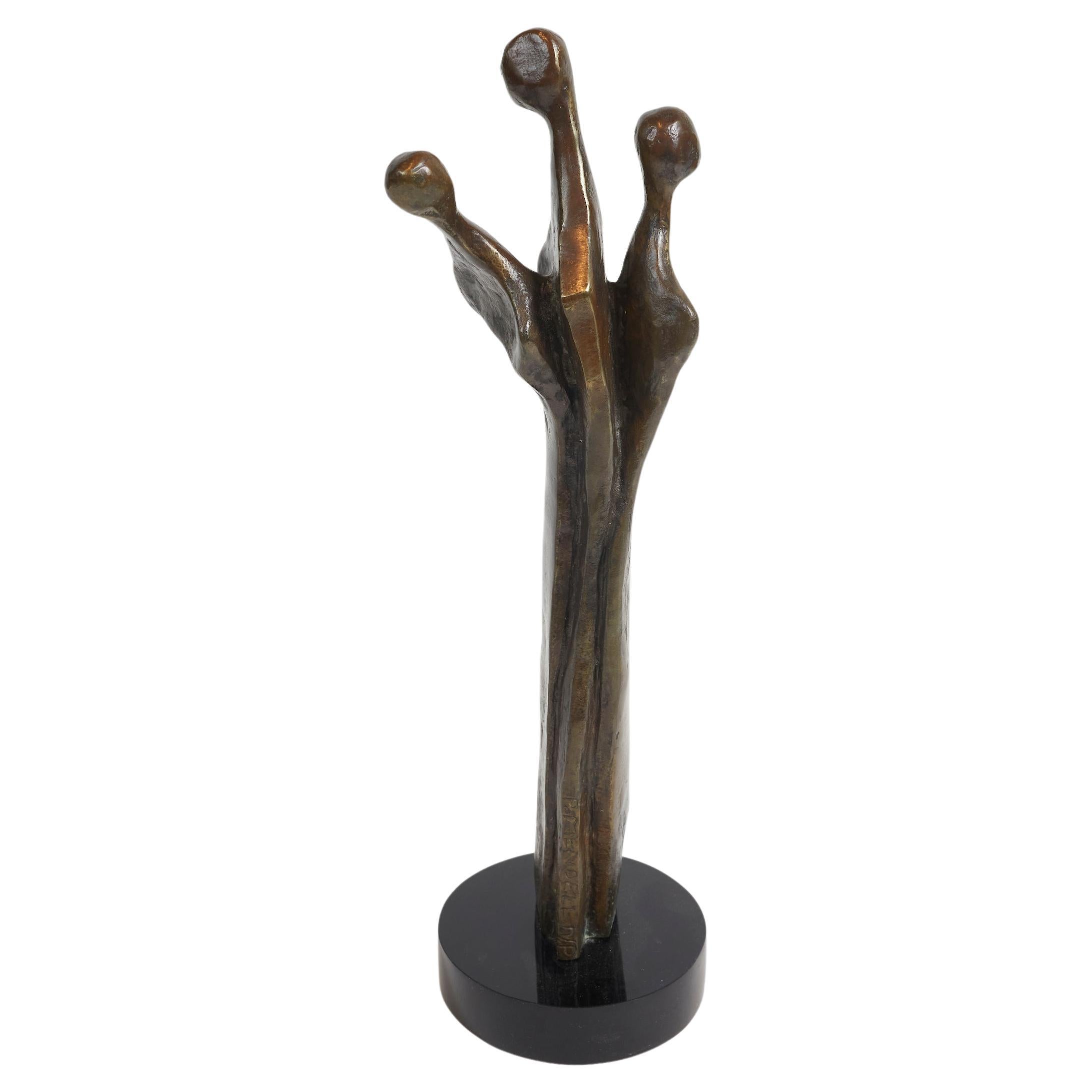 Bronze-Figurenskulptur von Phyllis Mendell im Angebot