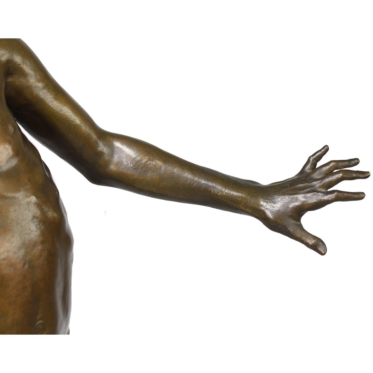 Figure en bronze d'un garçon perché sur un crabe intitulée « Il Granchio » par Annibale De Lotto en vente 4