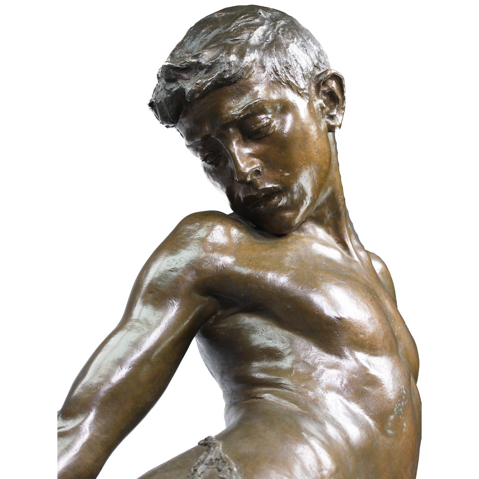 Bronze Figure en bronze d'un garçon perché sur un crabe intitulée « Il Granchio » par Annibale De Lotto en vente