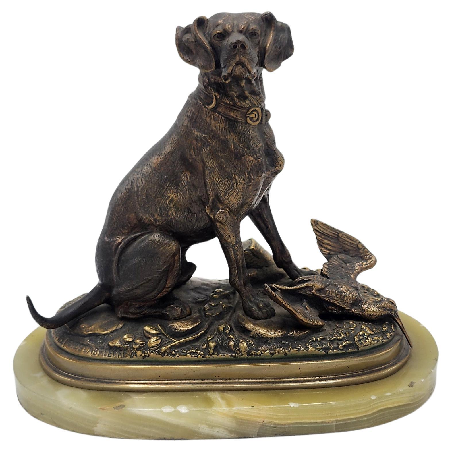 Figura in bronzo di un cane da caccia firmata E.DELABRIERRE