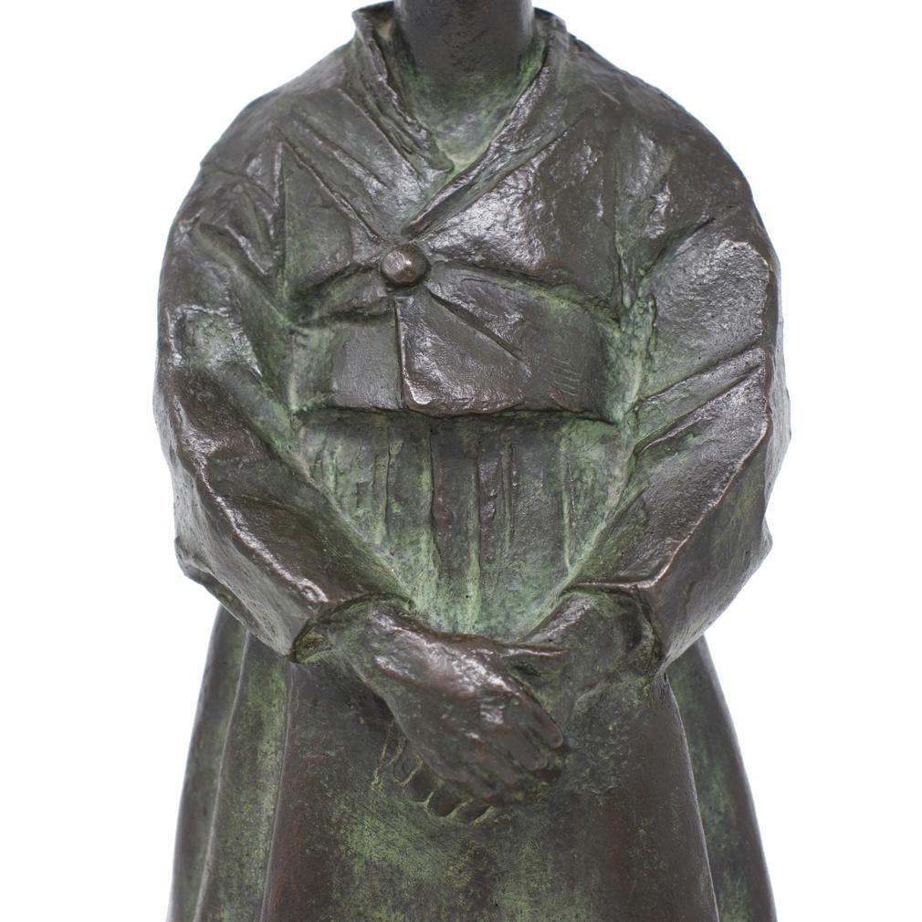 Bronze Figure of a Korean Girl by Eudald Serra i Güell, circa 1940. For Sale 2