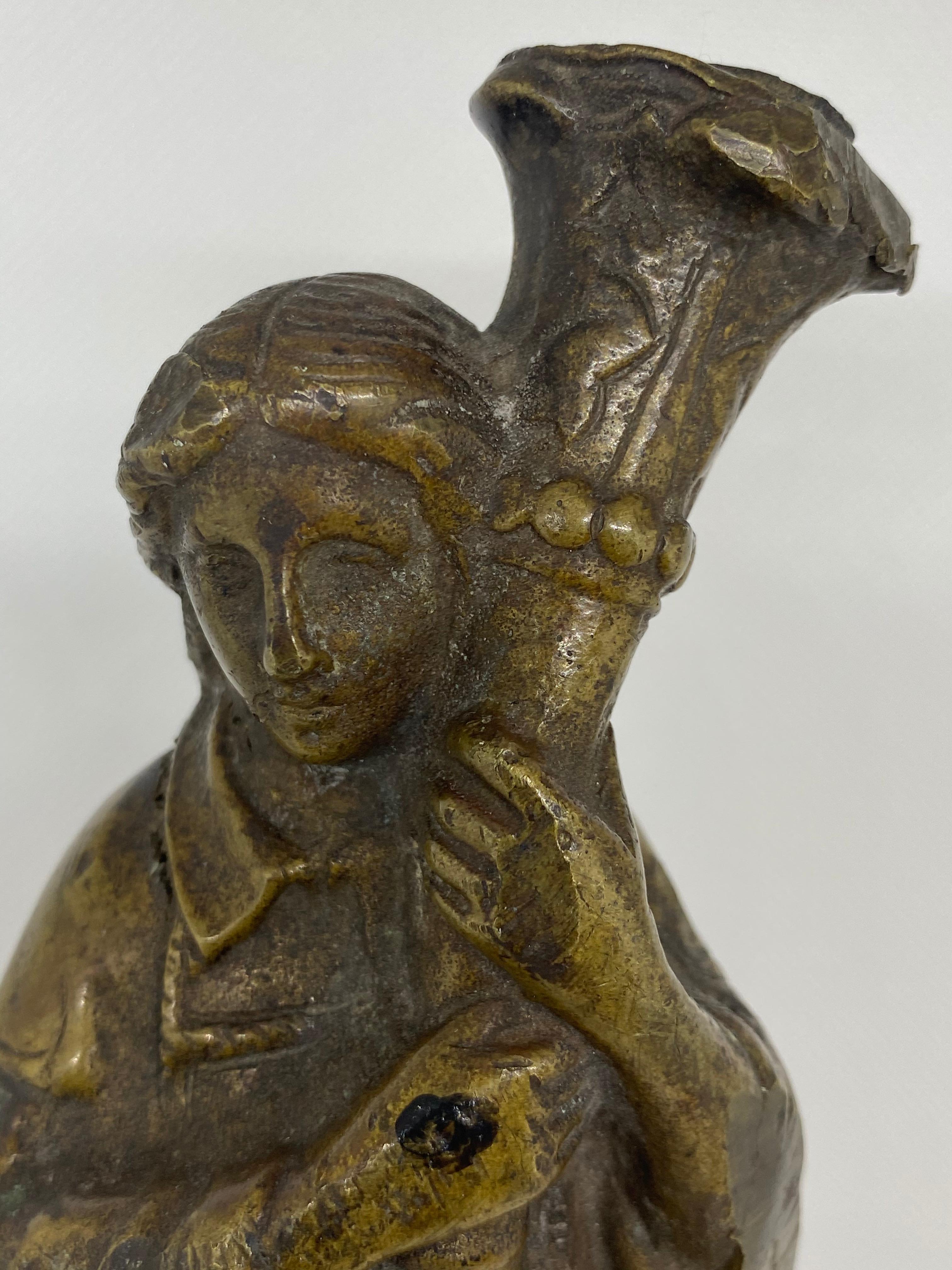 Bronzefigur eines Priesters mit Krummstab:: italienisch:: 18 (Italienisch) im Angebot