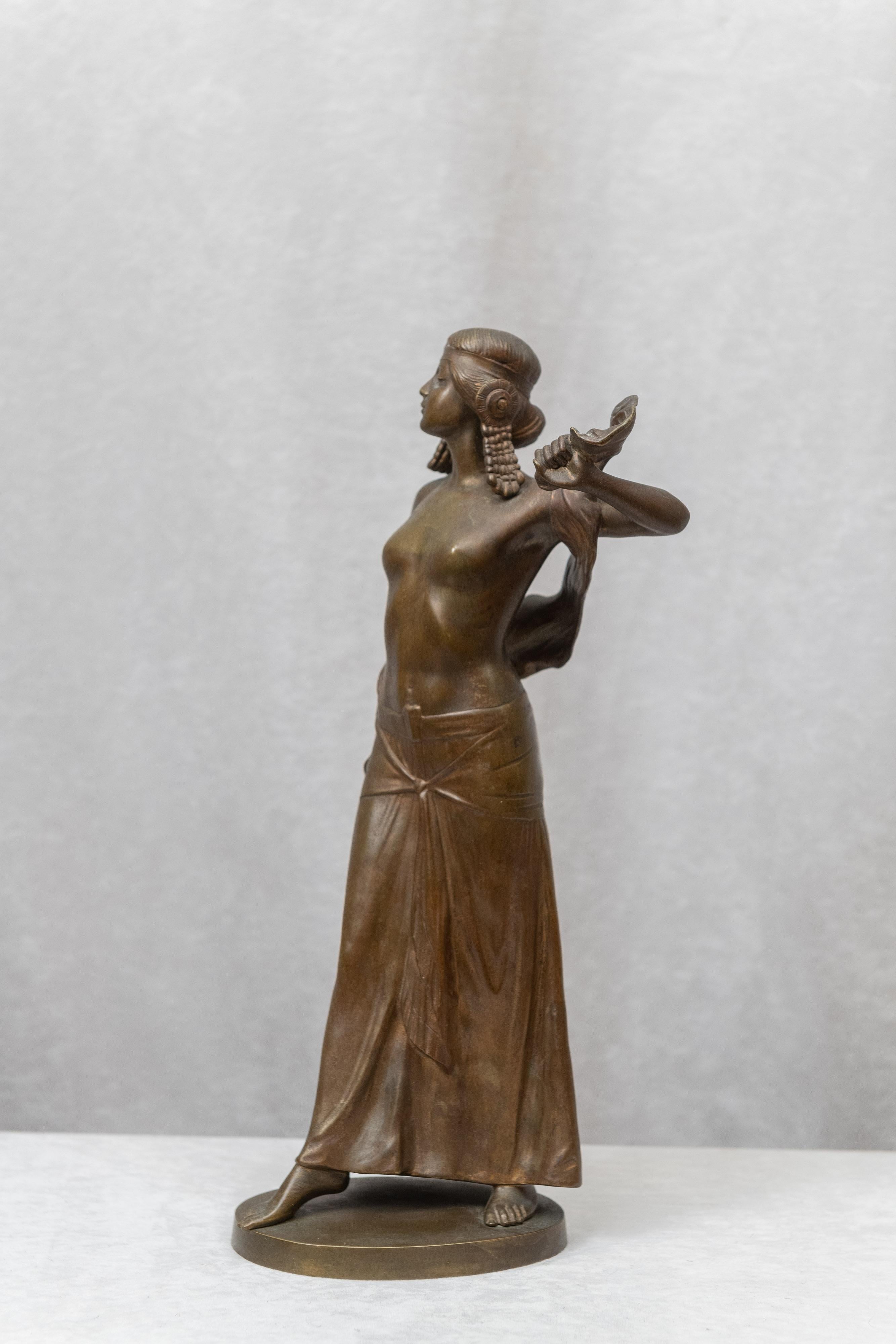Bronze Figure of an Art Nouveau Maiden Artist Signed 