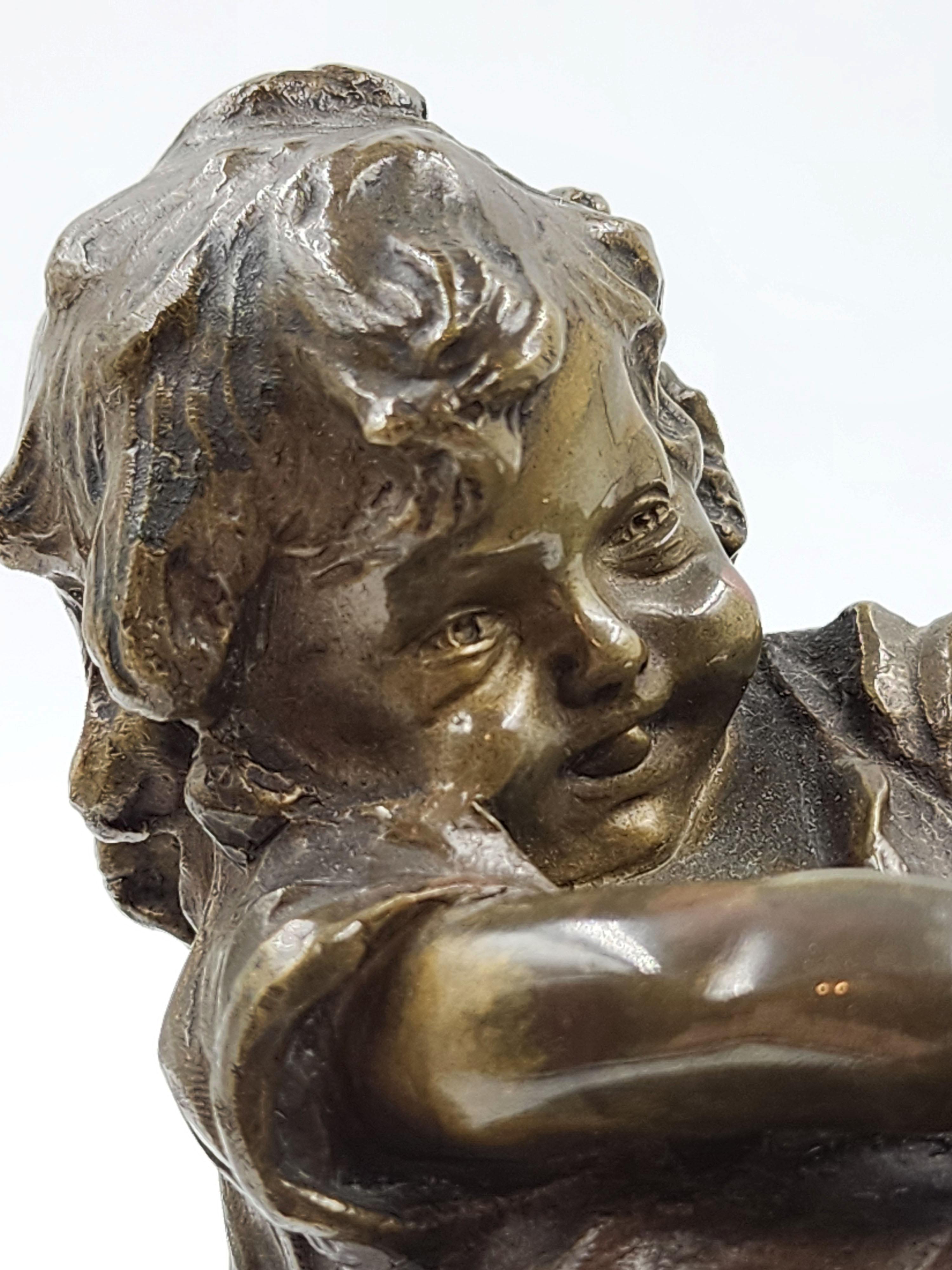 Figura di ragazza in bronzo di Juan Clara Ayats in vendita 1