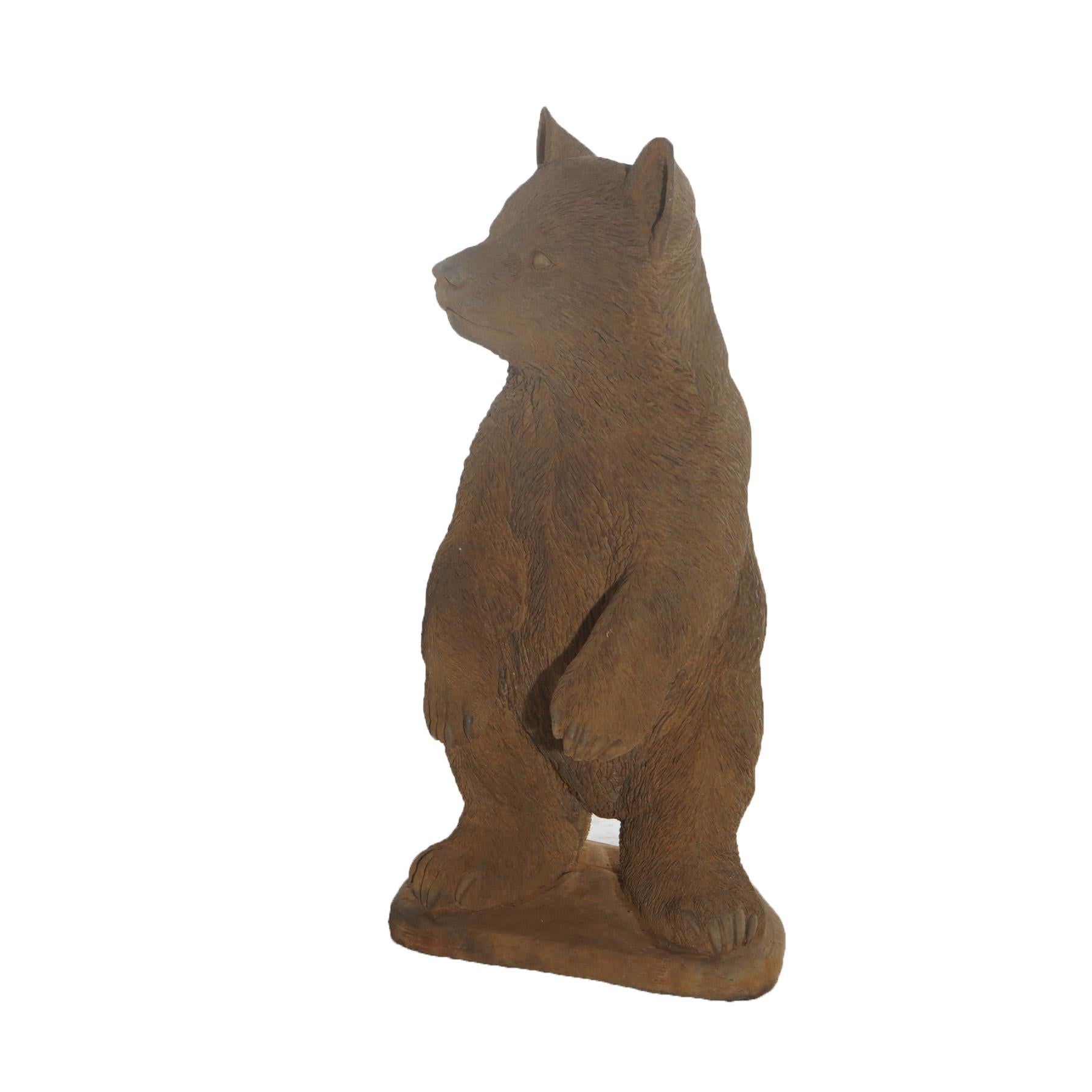 Ourson noir debout en bronze et pierre dure 20e siècle Bon état - En vente à Big Flats, NY