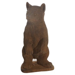 Cachorro de oso negro de pie, fundido, acabado en bronce, siglo XX