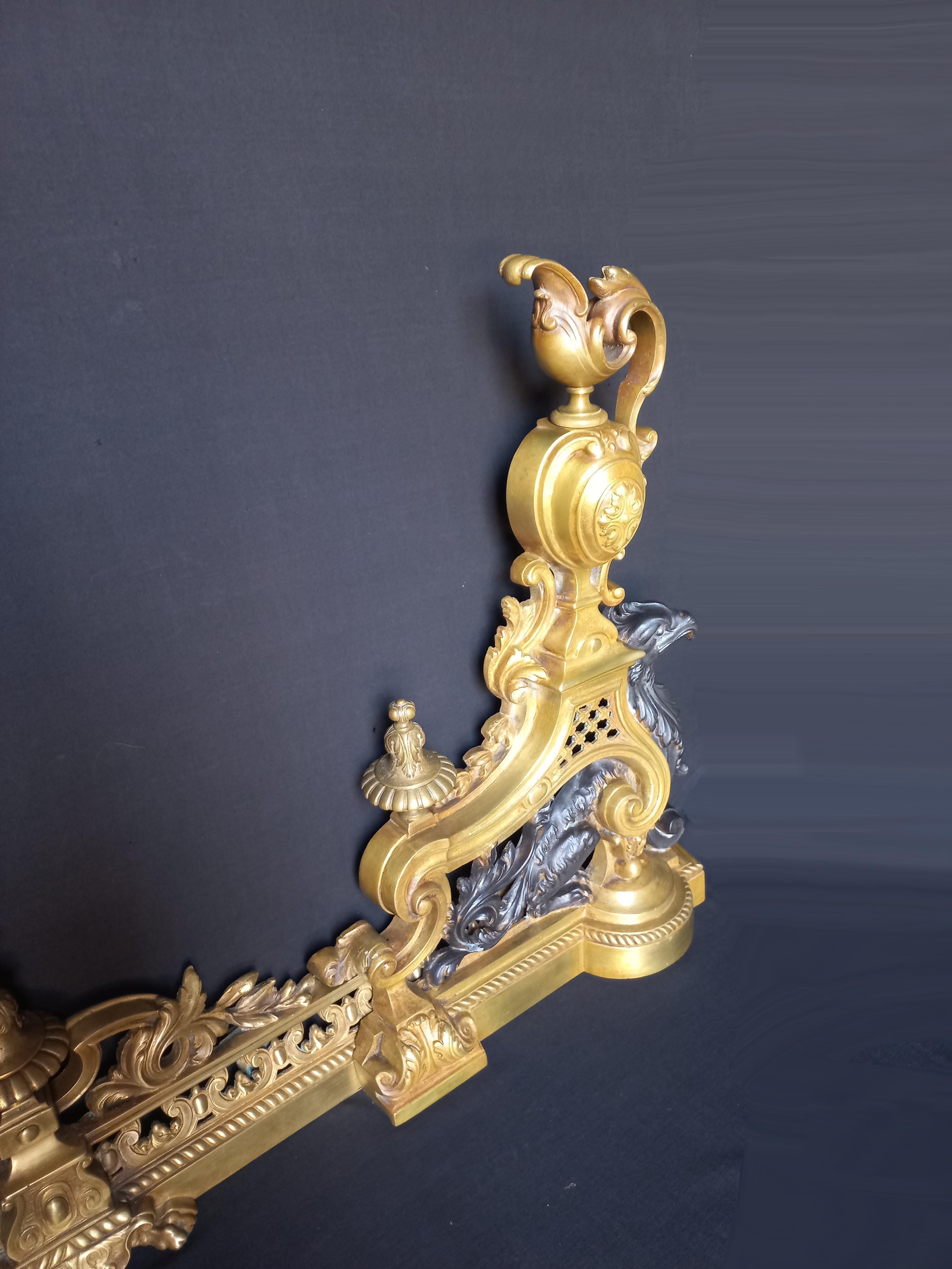 Bronze Fireplace Front In Good Condition For Sale In CHALON-SUR-SAÔNE, FR