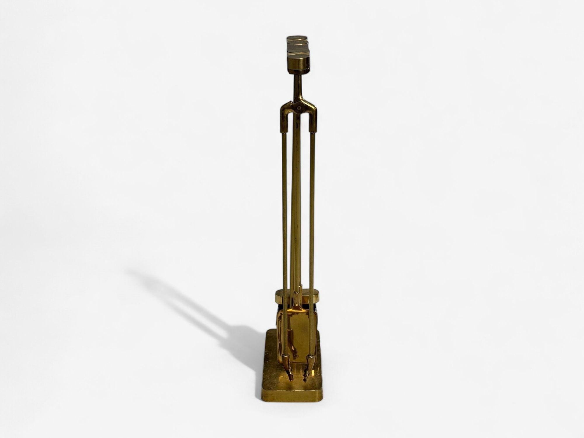 Bronze Fireplace Tool Set with Stand, USA, 20th c. In Good Condition For Sale In Manhasset, NY